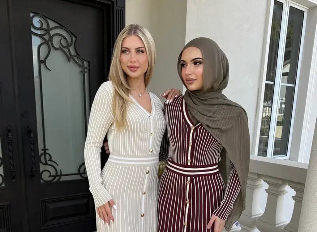Modest Style Tips for Wearing Knit Dresses This Season