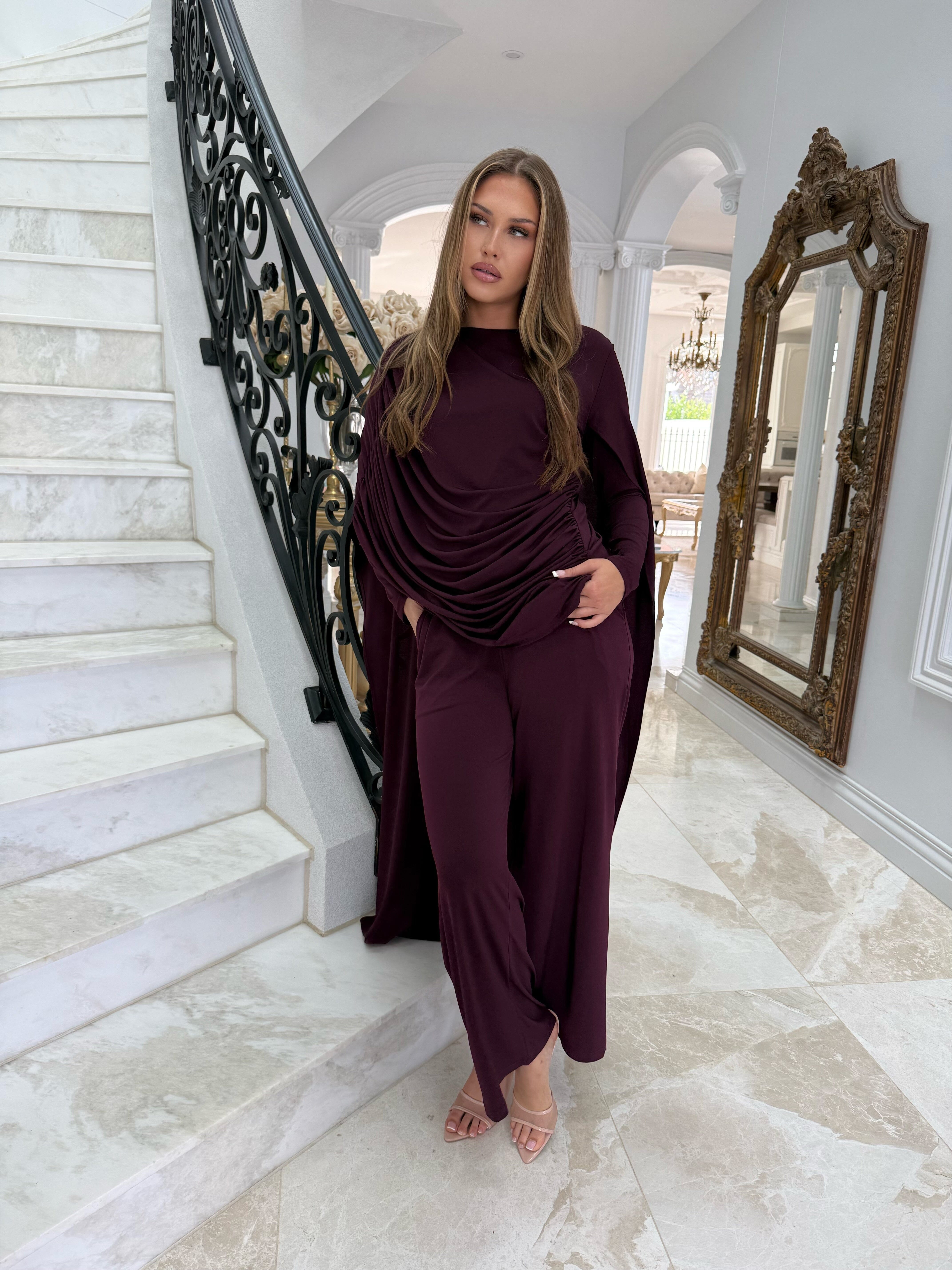 Drape 2 Piece Set