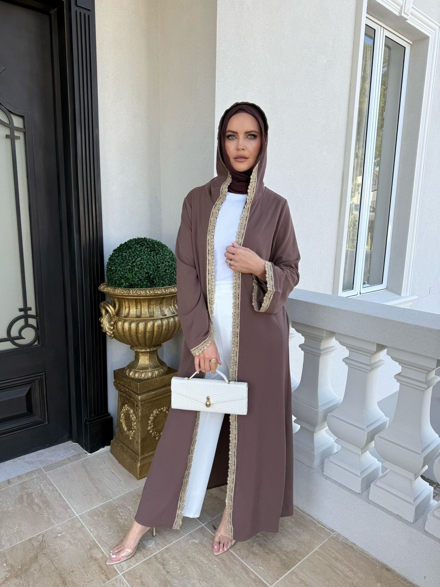 Hoodi Lace Abaya
