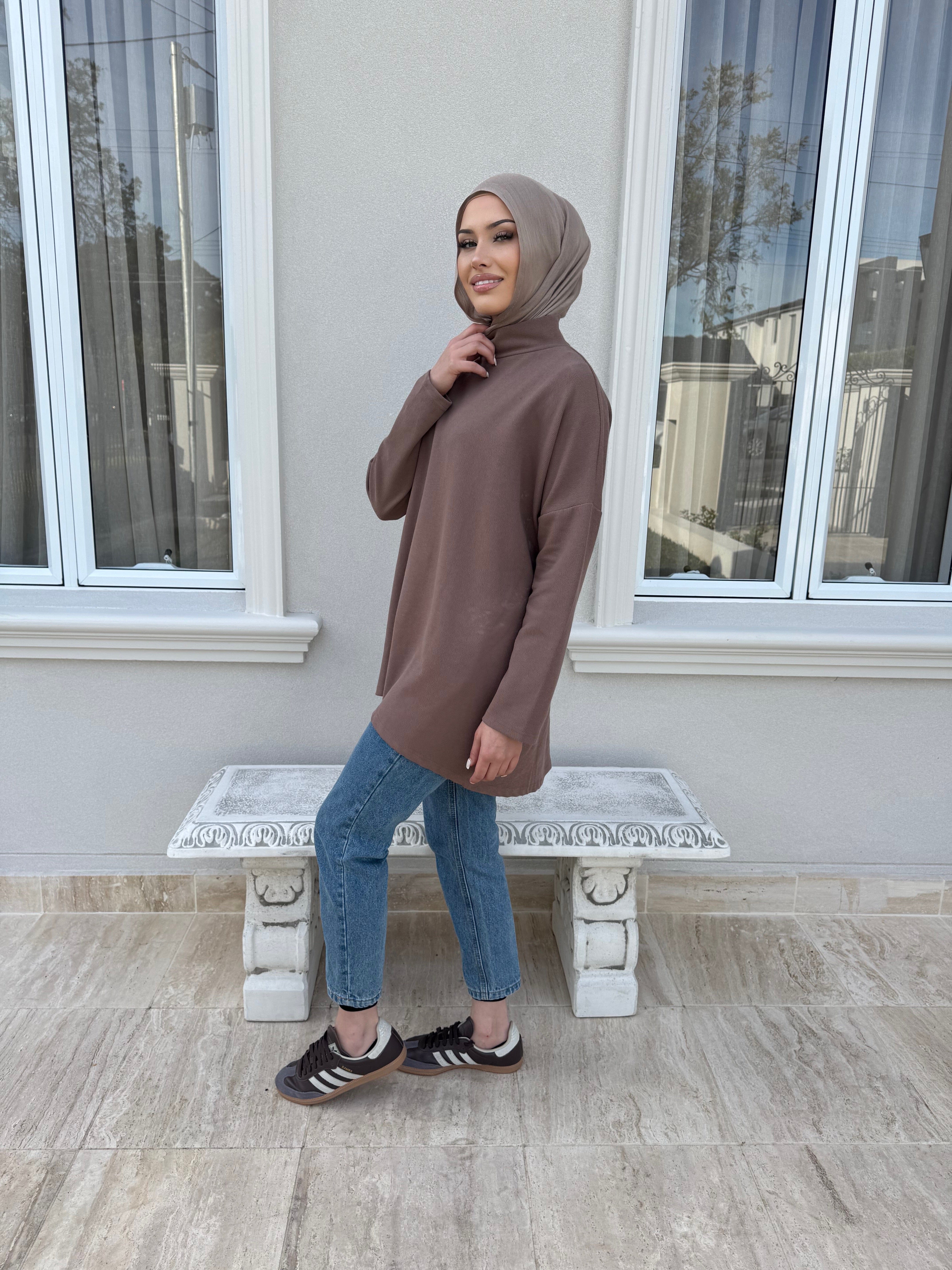 Ribbed High low jumper