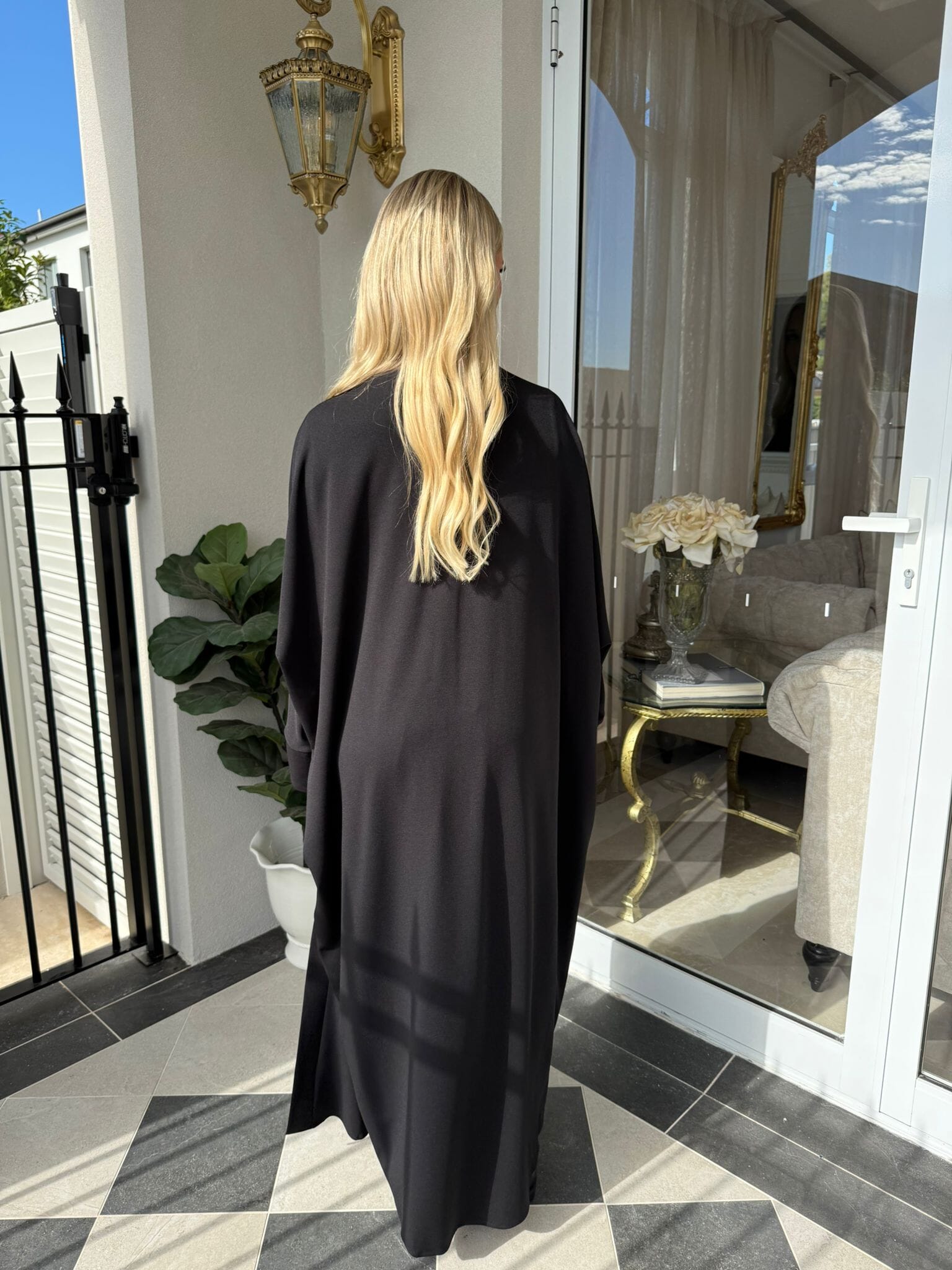 Yazzi Abaya