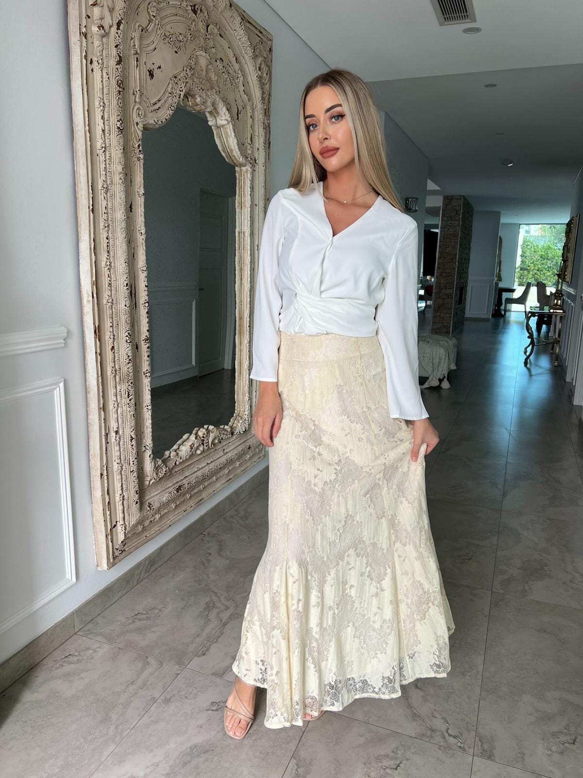 Amar Lace Skirt