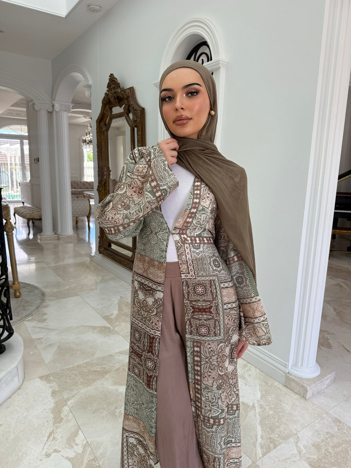 Mona Tribal Cape