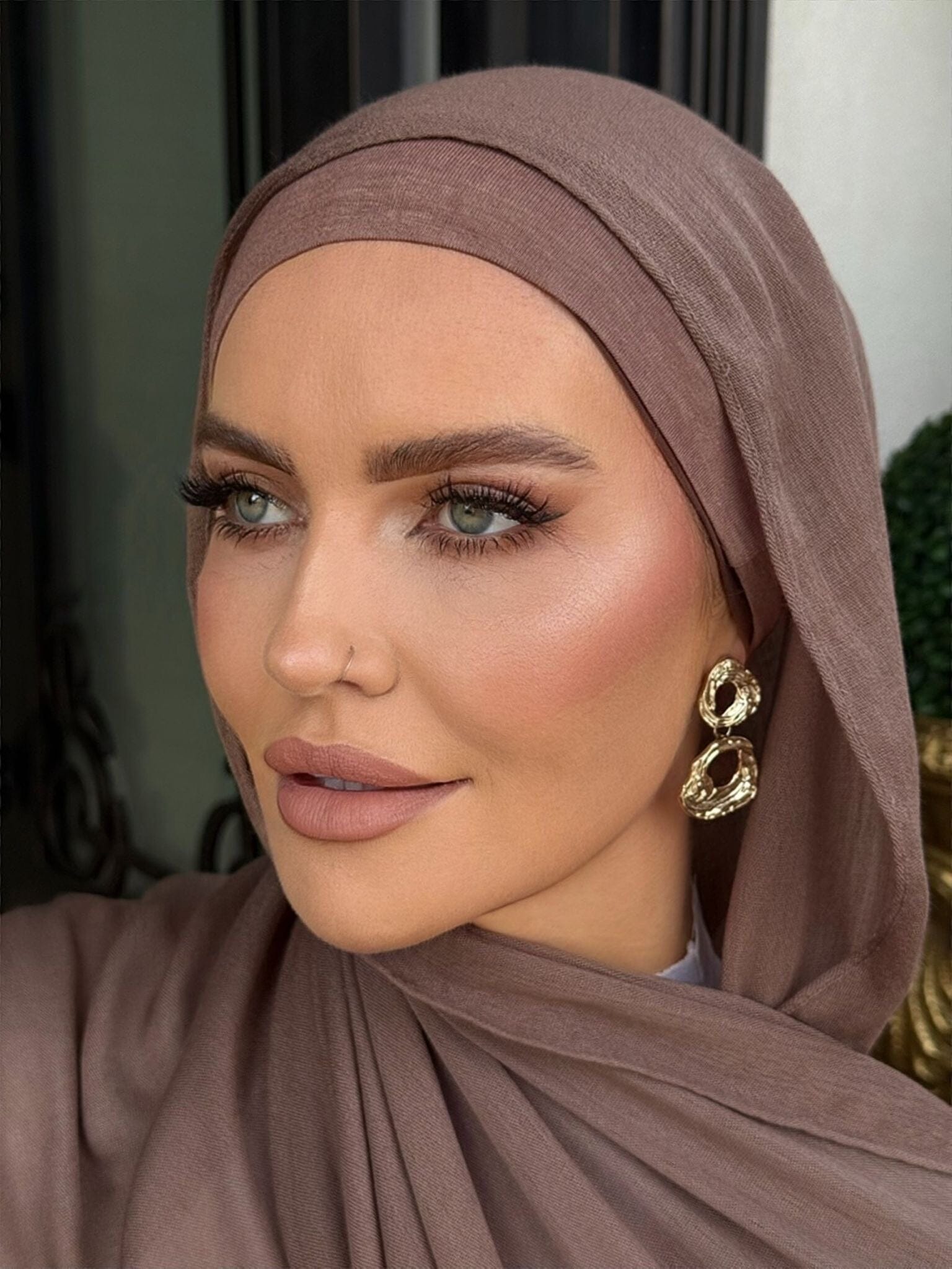 Deep Taupe Crinkle Frill