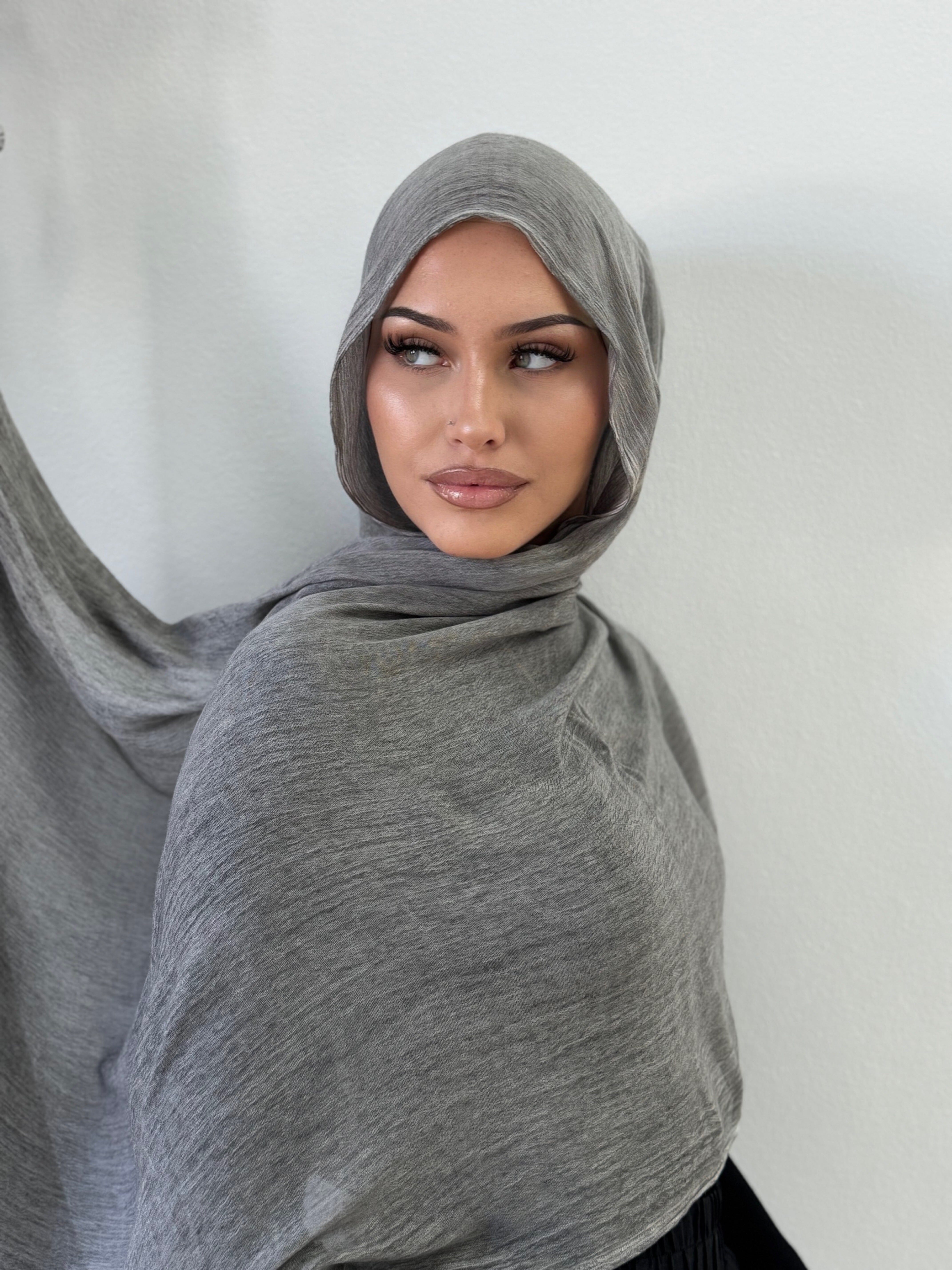 Lifeless Pleated Shawl