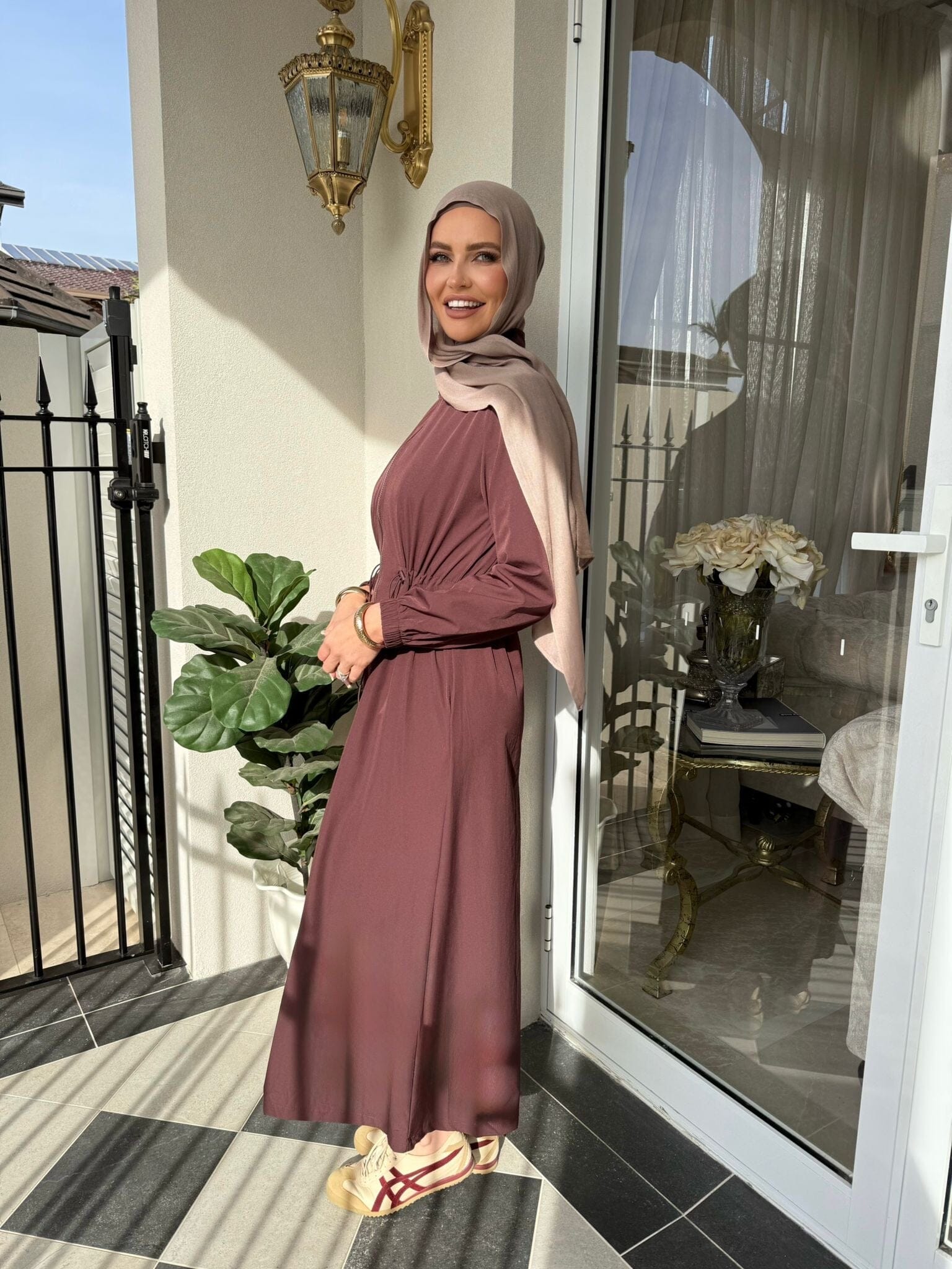 Anna Modest Wind Breaker