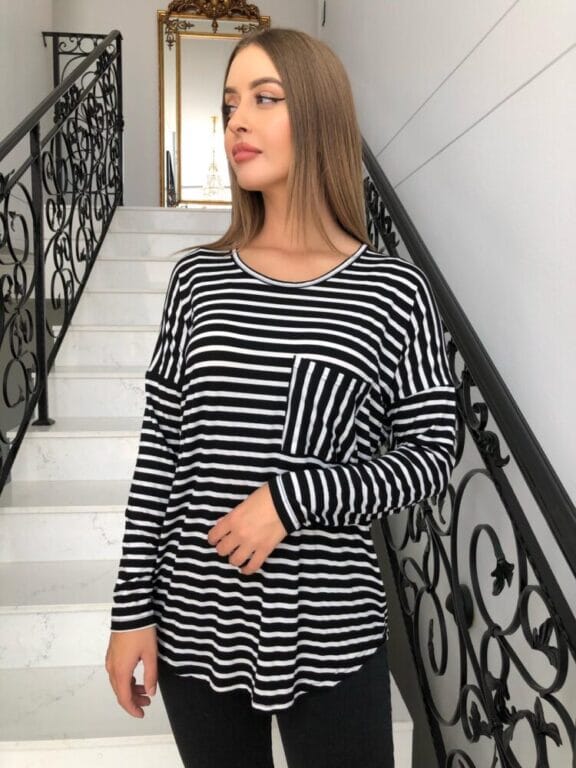 Basic Pocket Lee Top