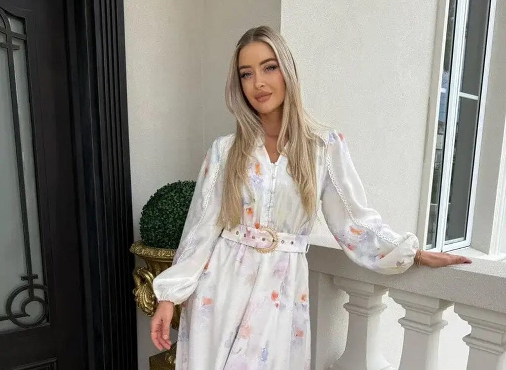 Flowy Maxi Dresses: A Modest Fashion Staple