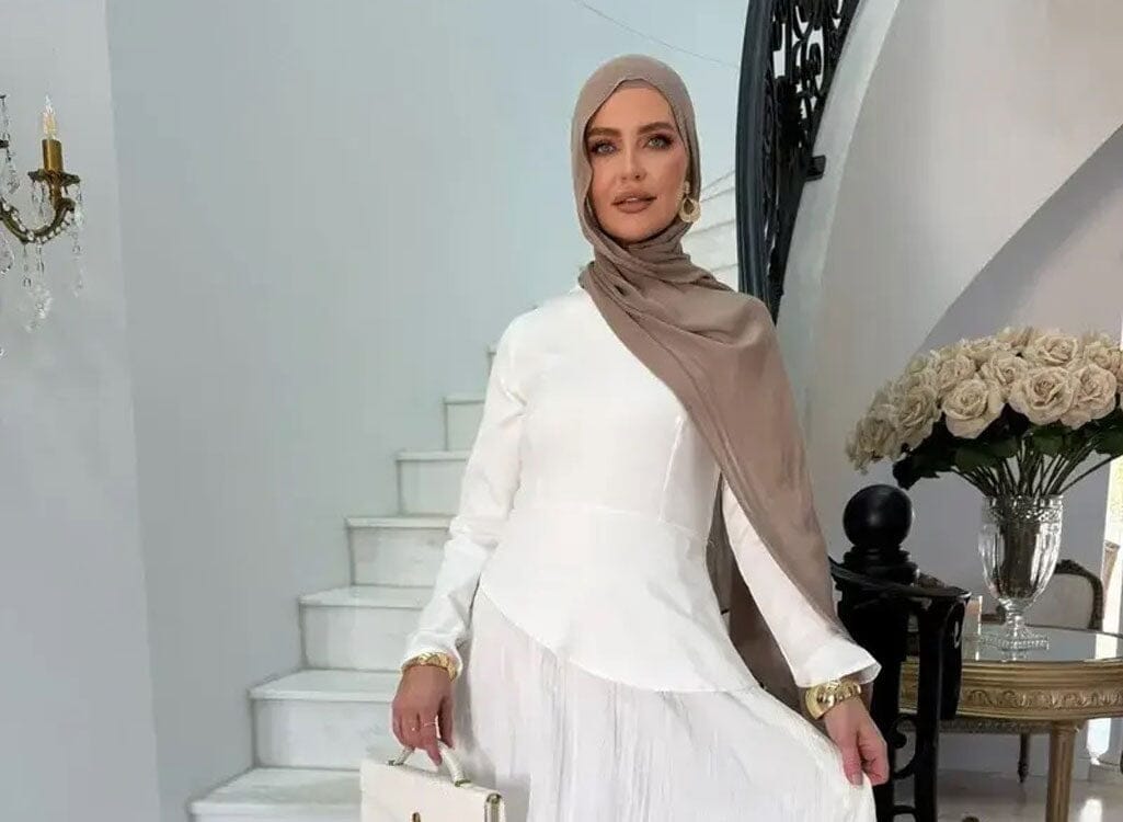 The Appeal of Modest Dress Clothes Series: Asian