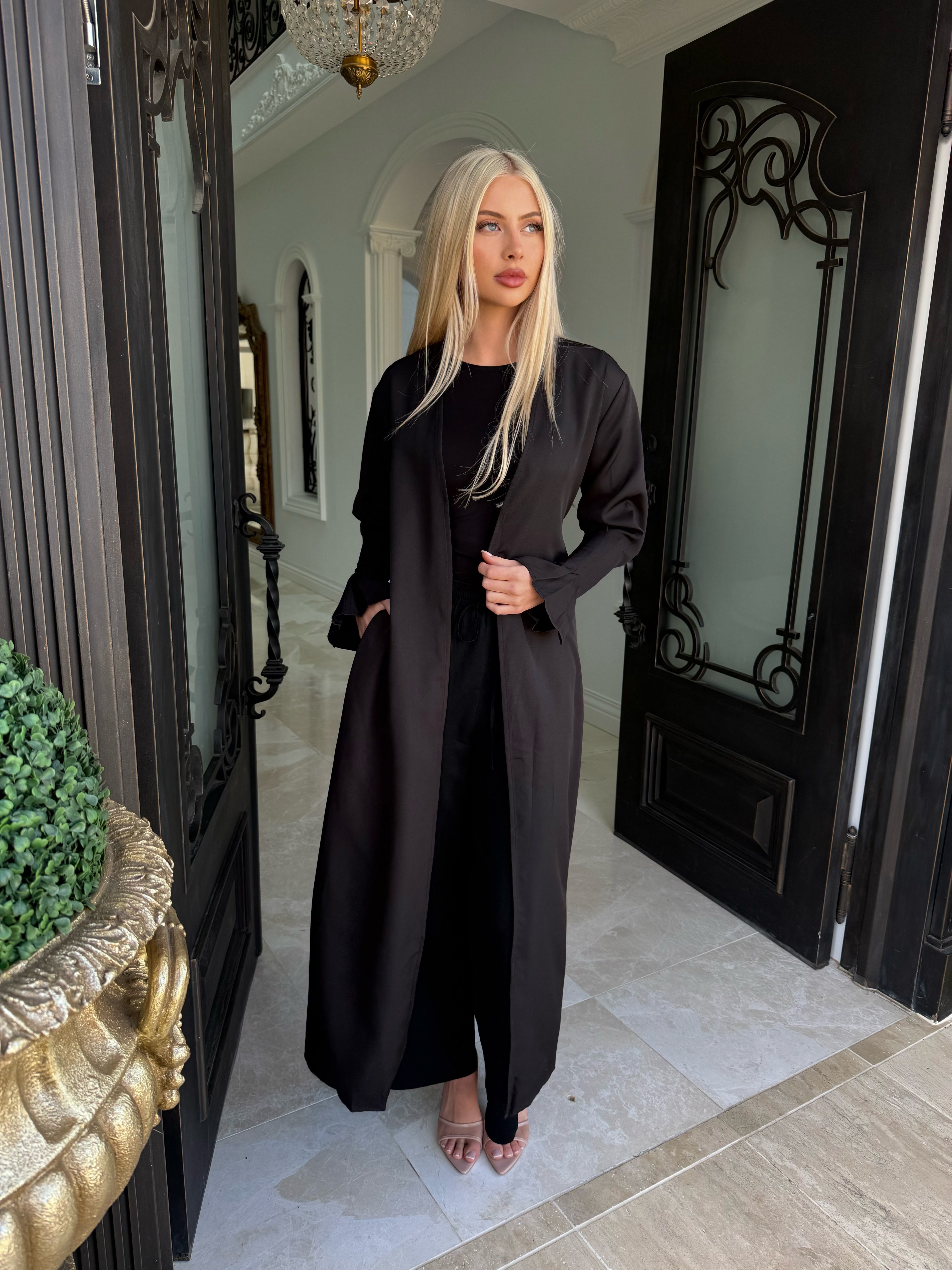 Pleated Open Abaya