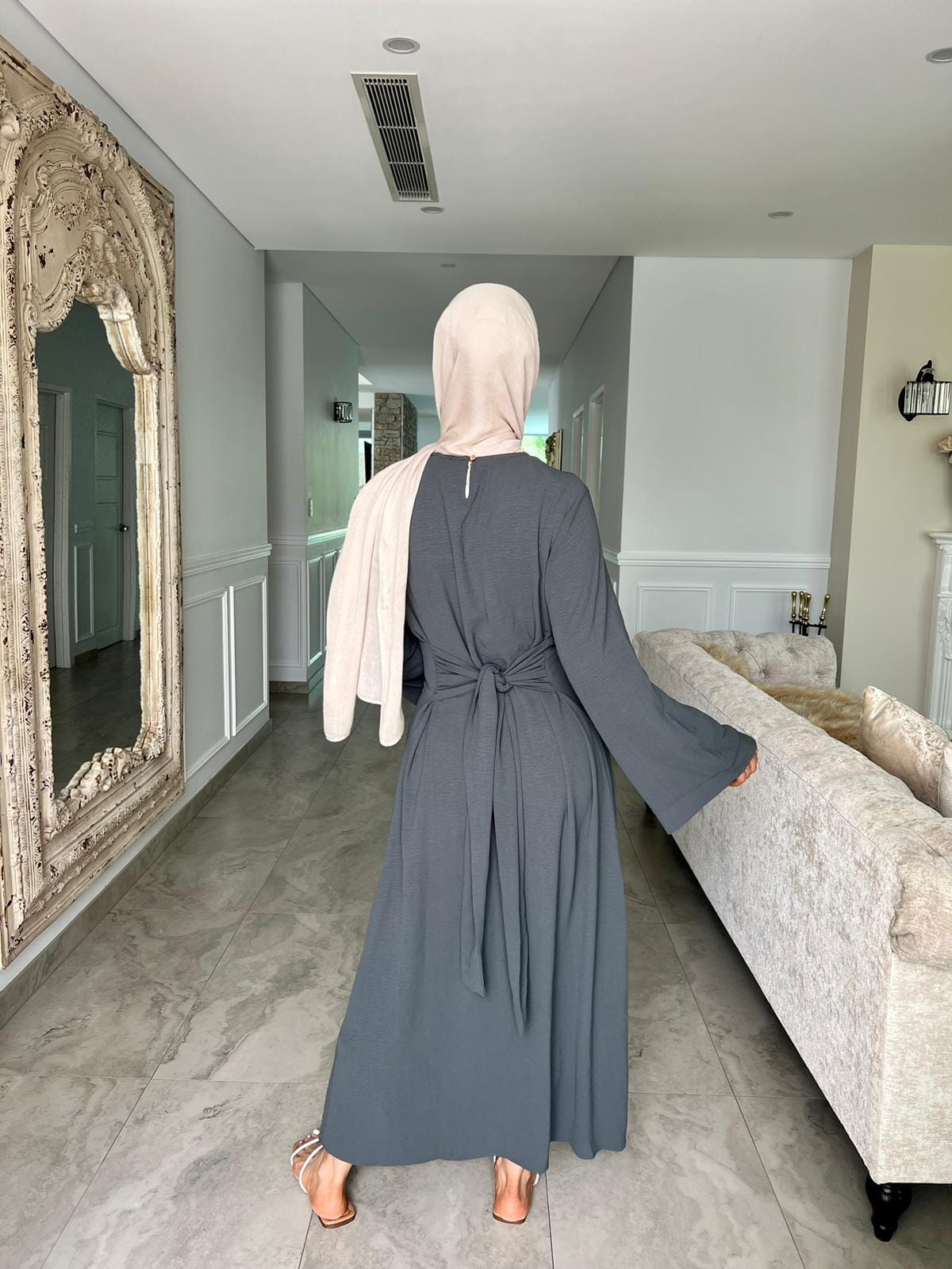 Tie Abaya