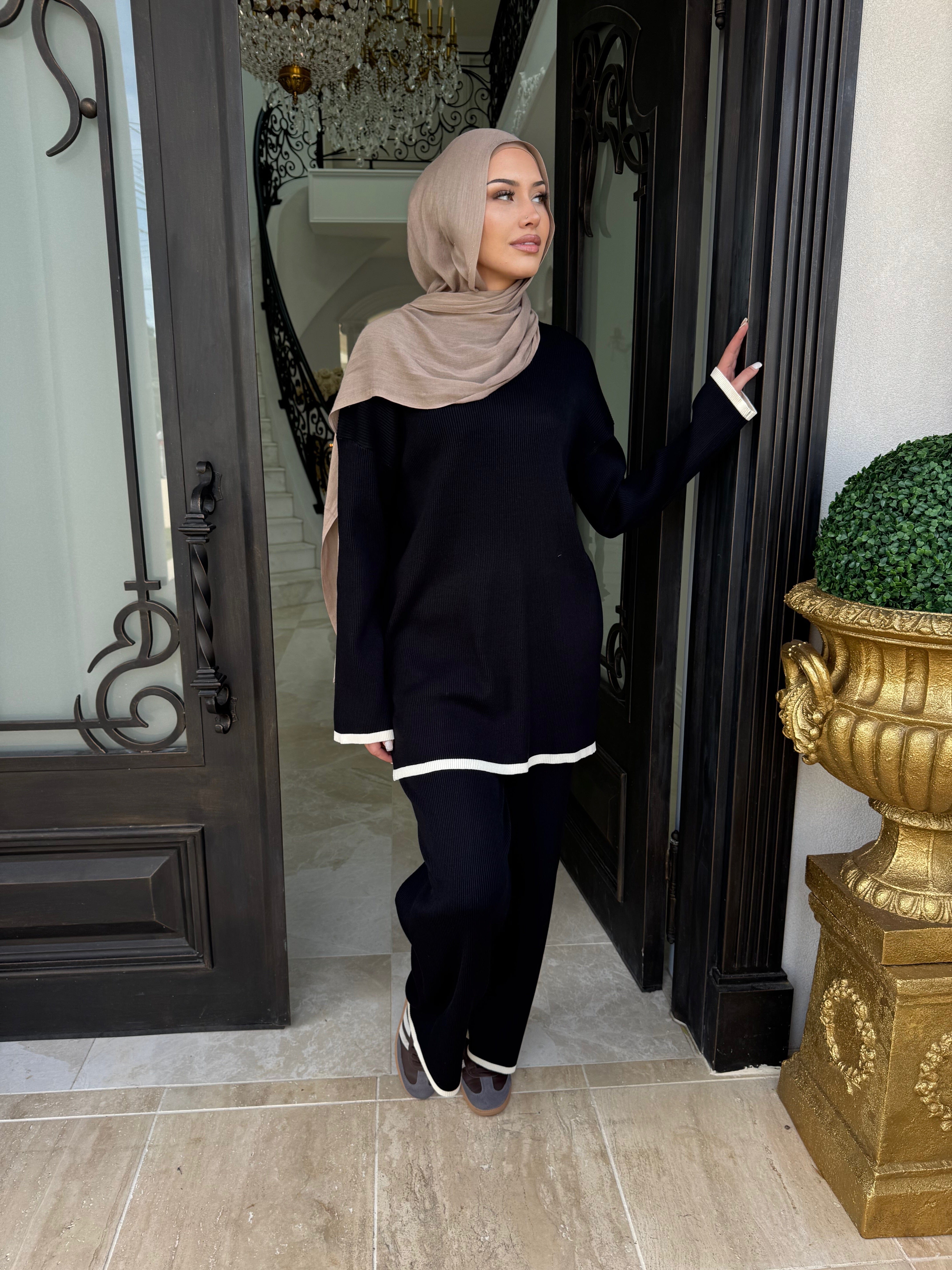 Trimmed Knit Set