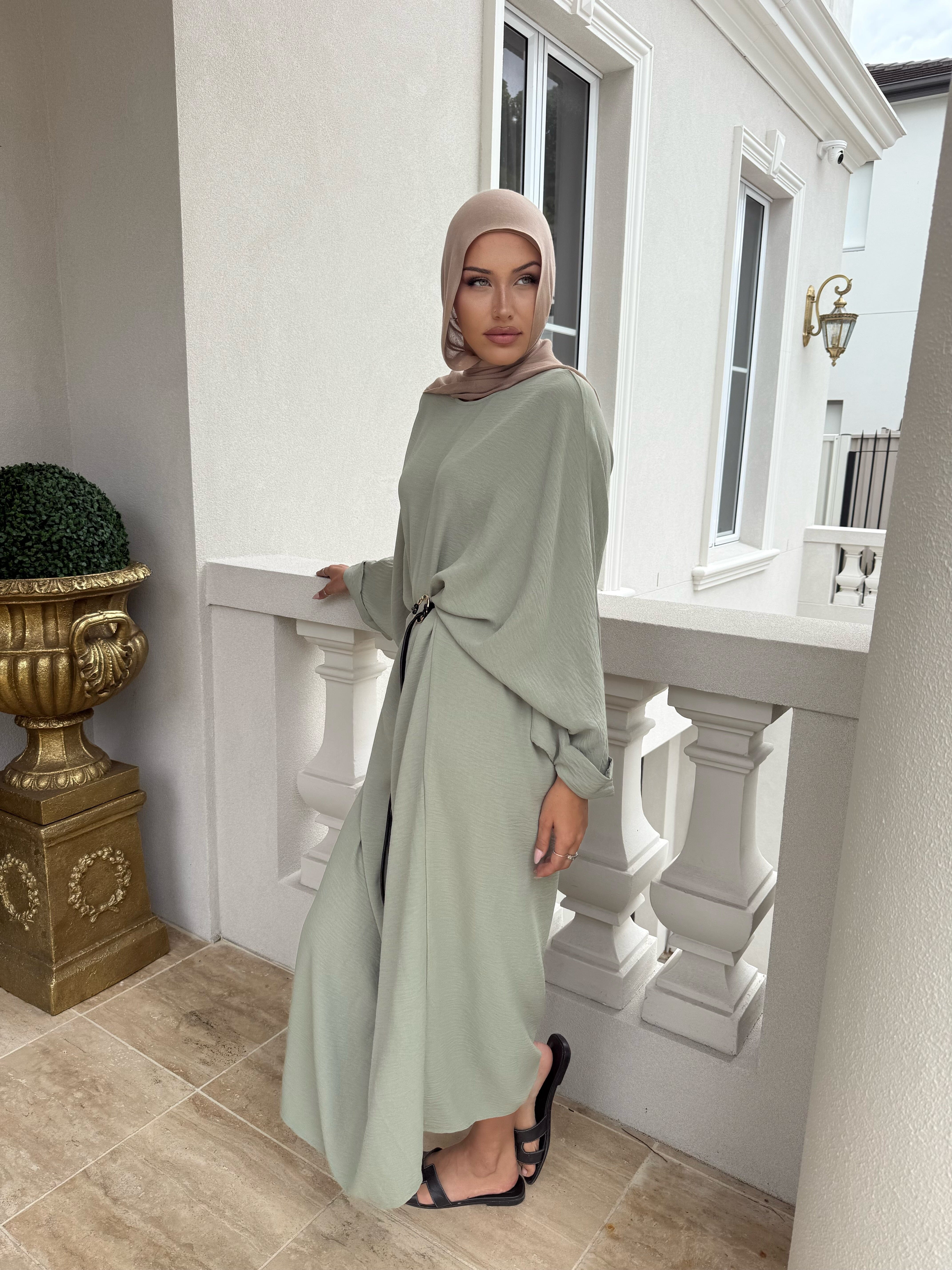 Summer Ivy Abaya