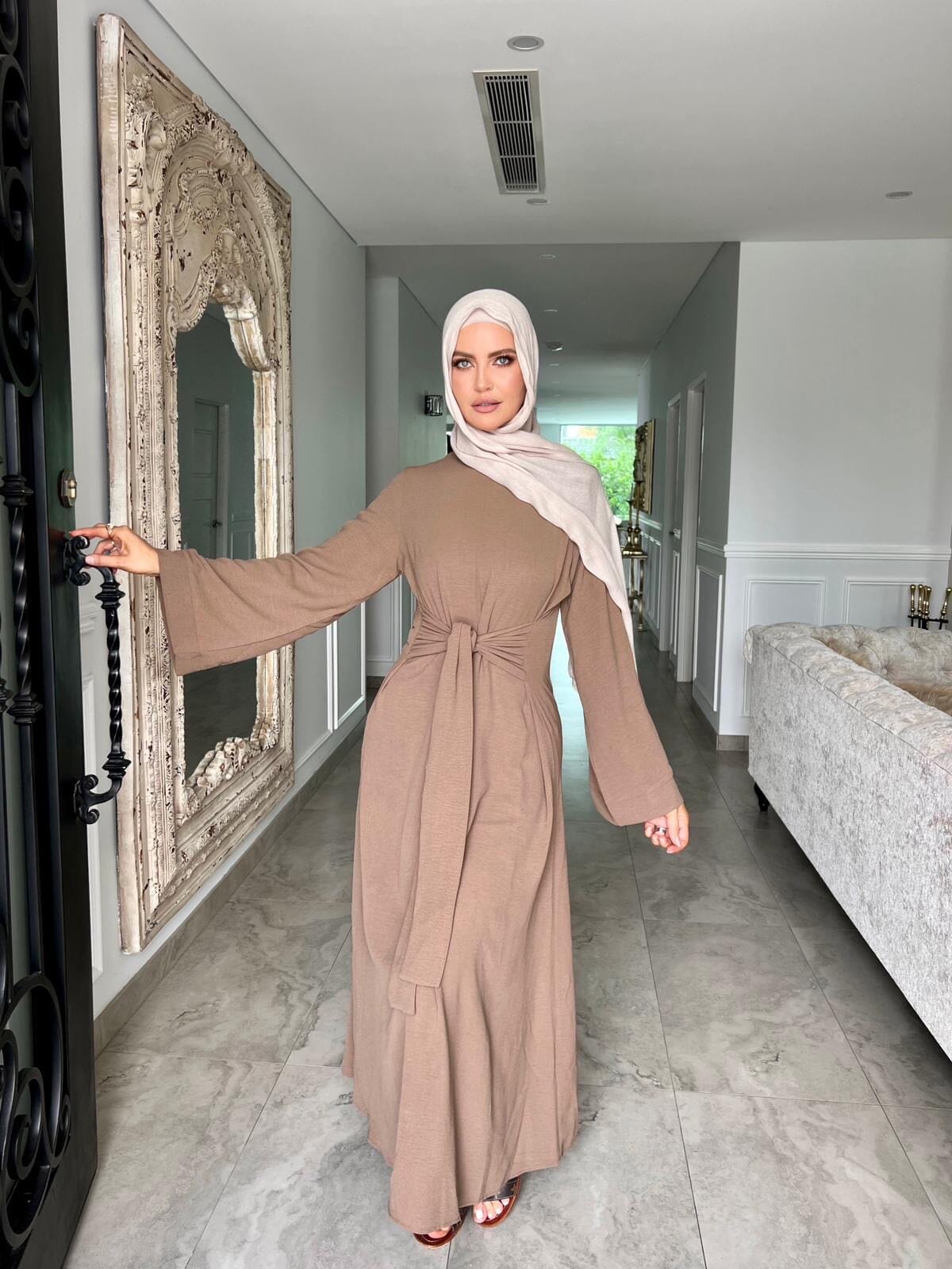 Tie Abaya