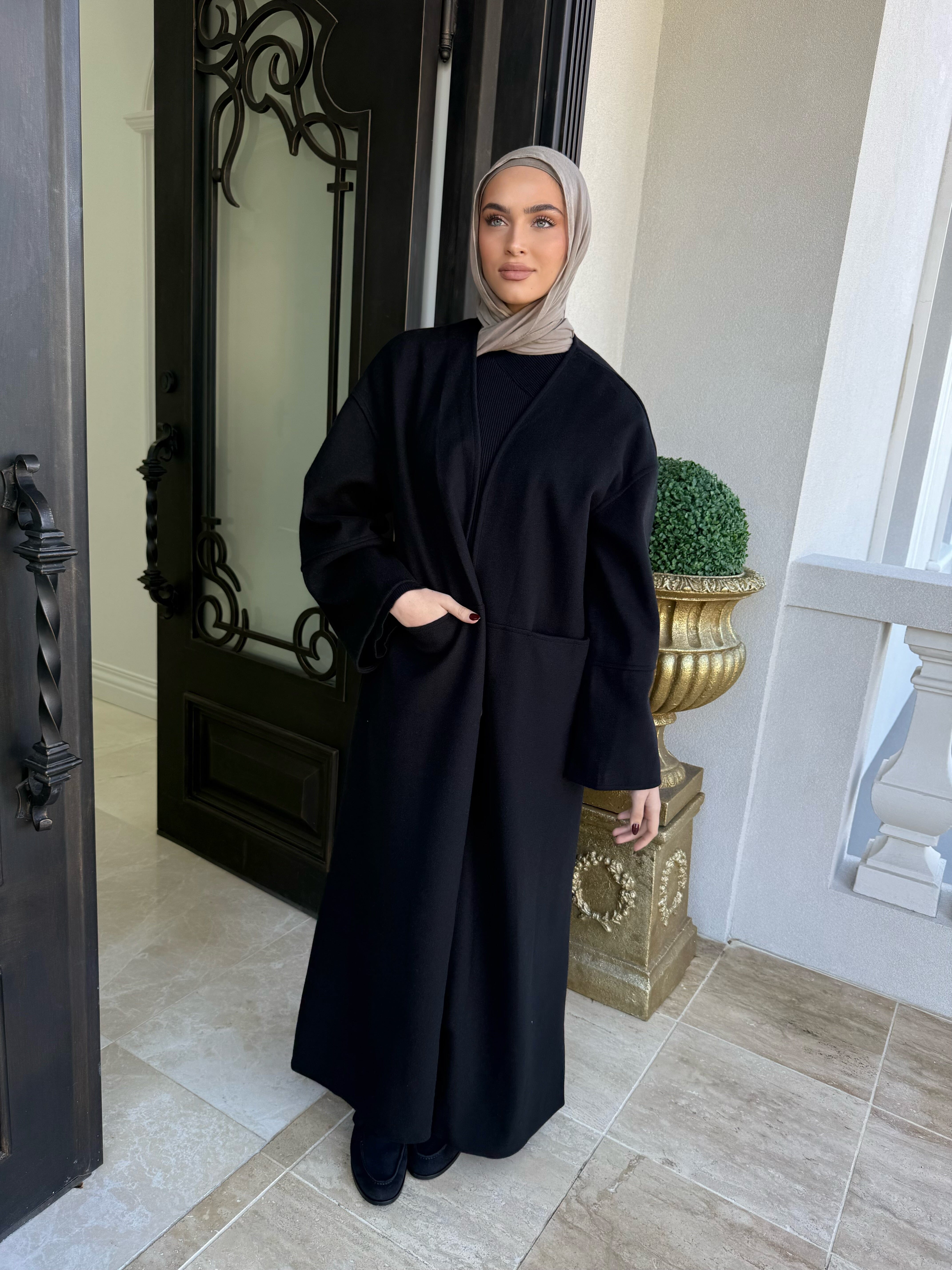 Mom Pocket Open Abaya