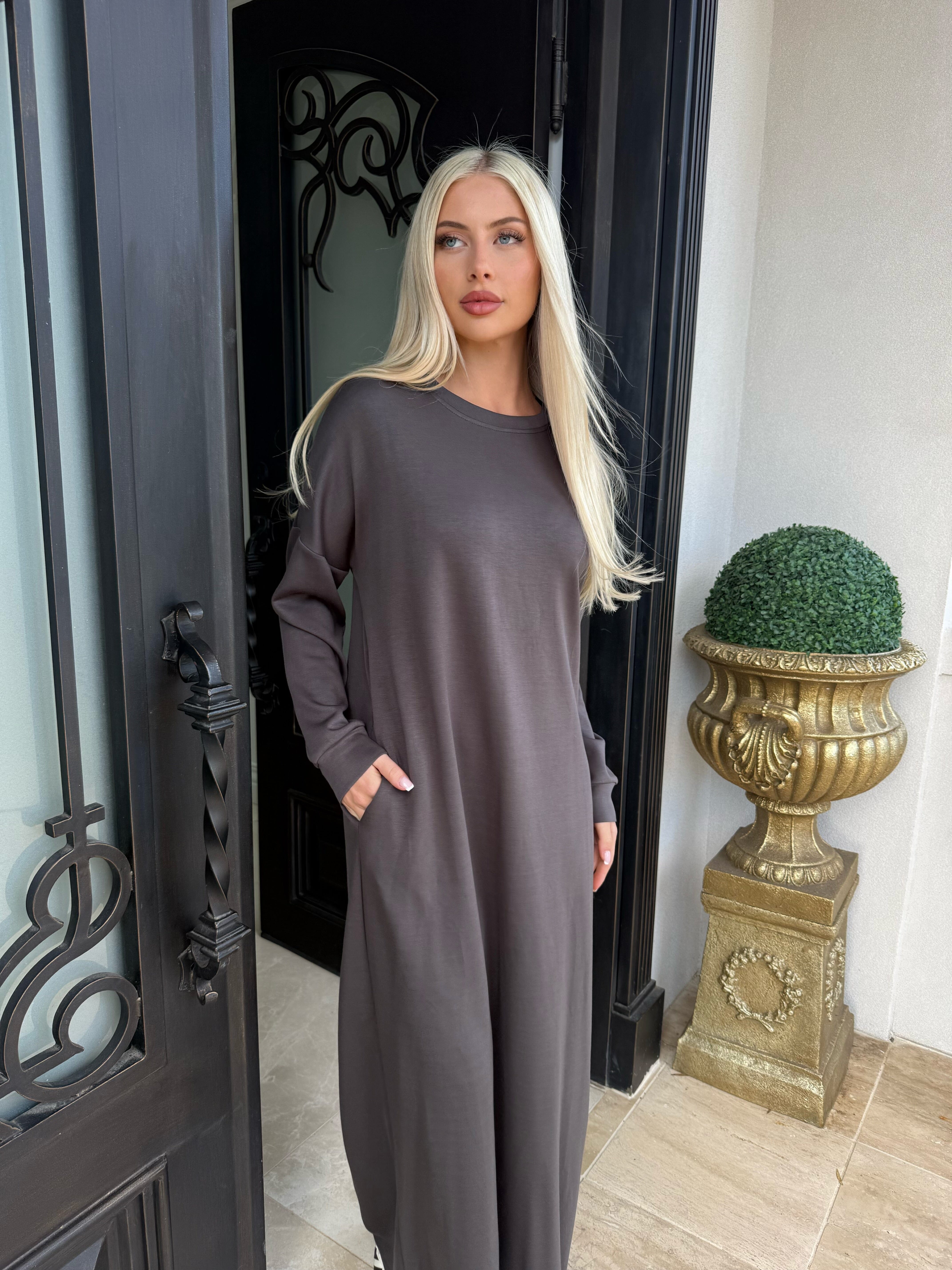 Good to Go Abaya