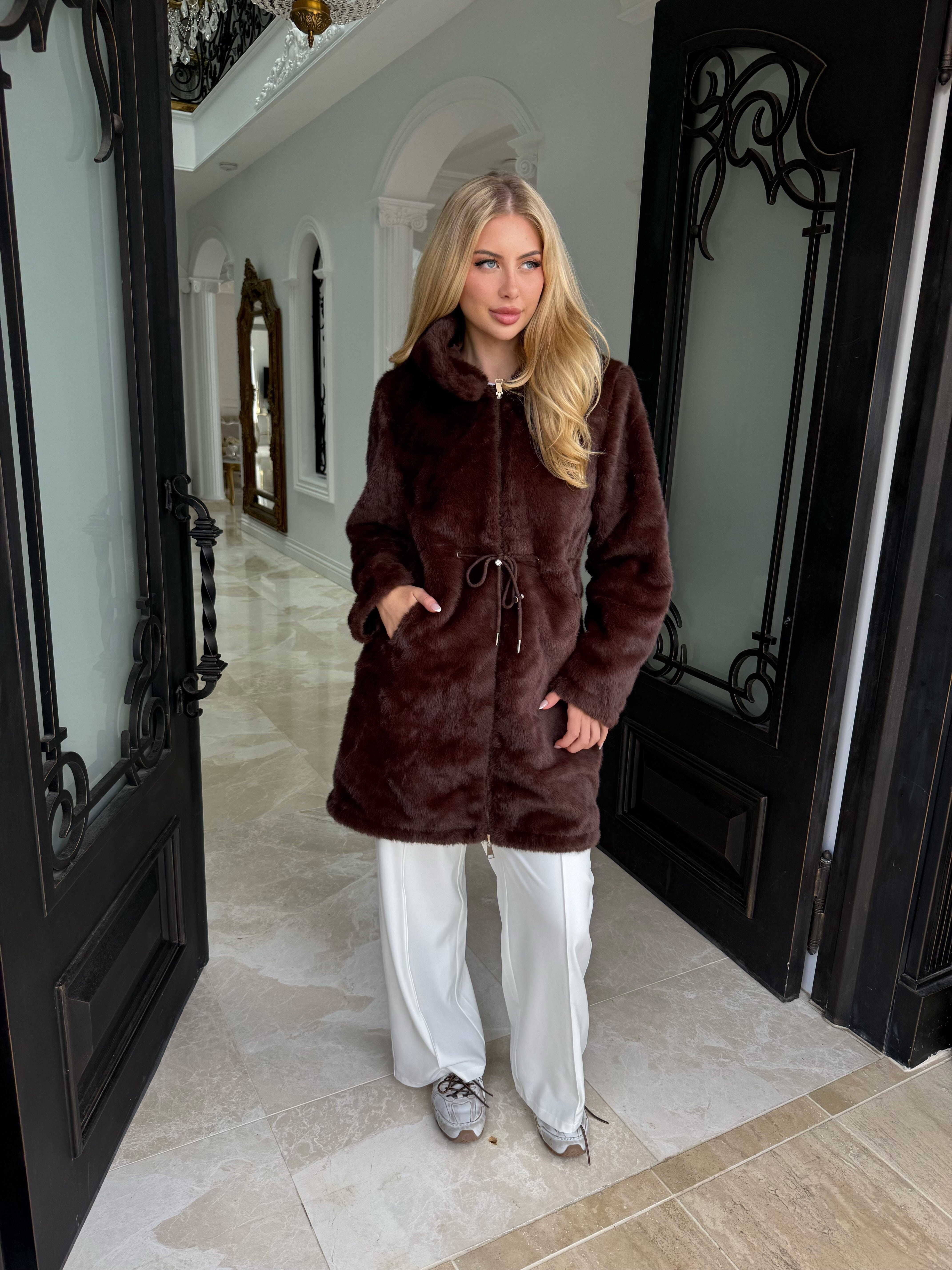 Reversible Trench