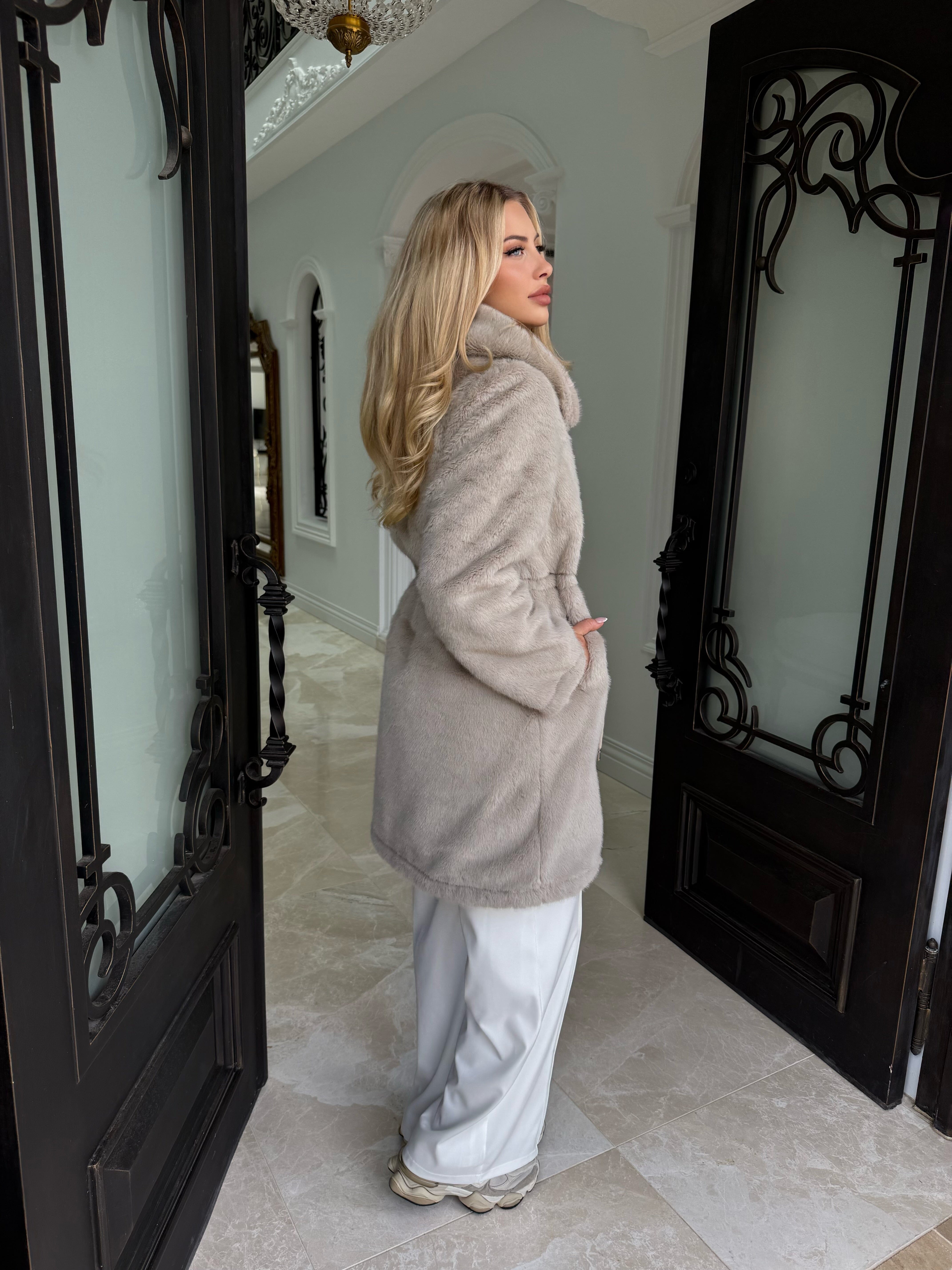 Reversible Trench