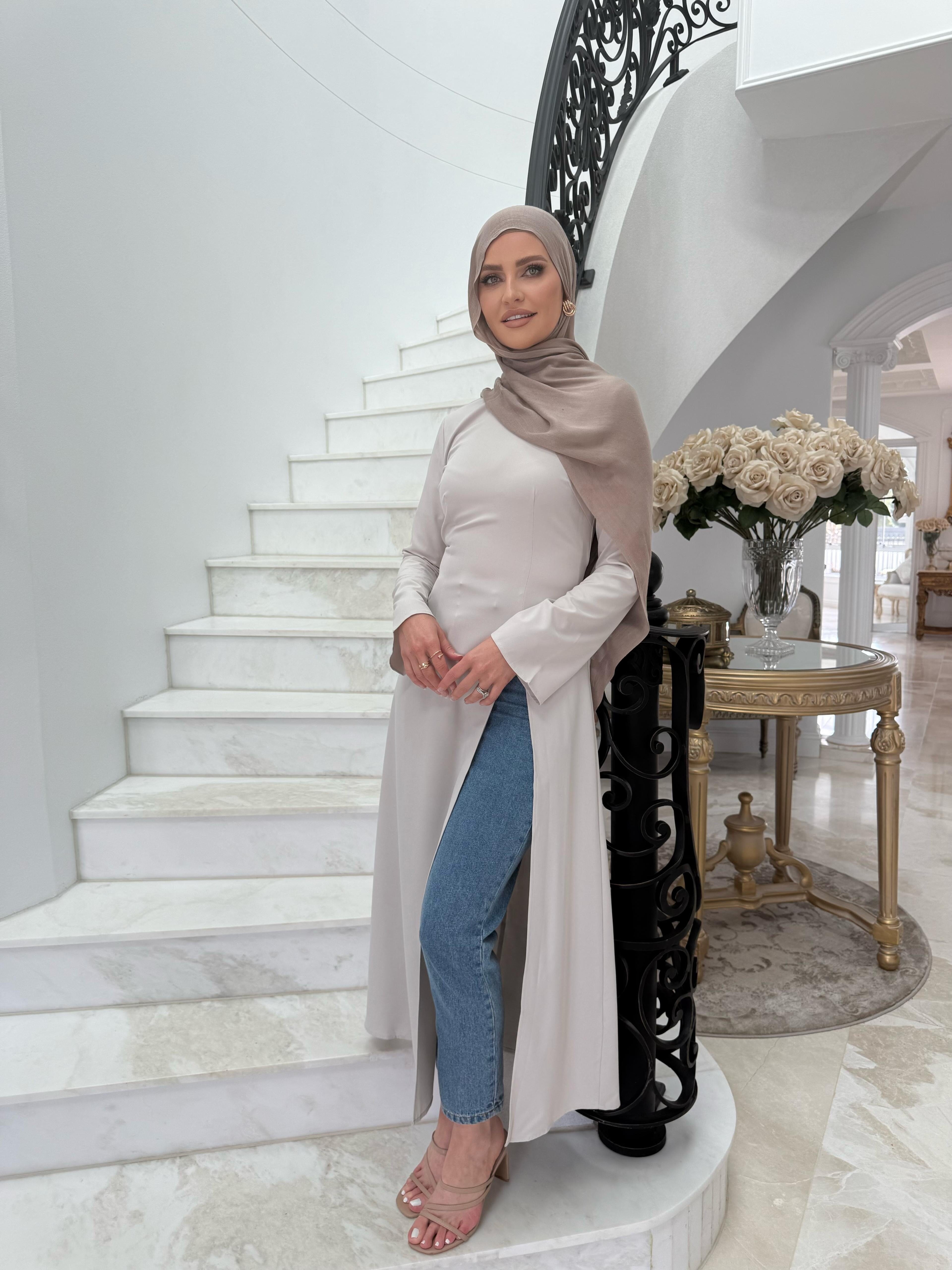 Tailored Split Top