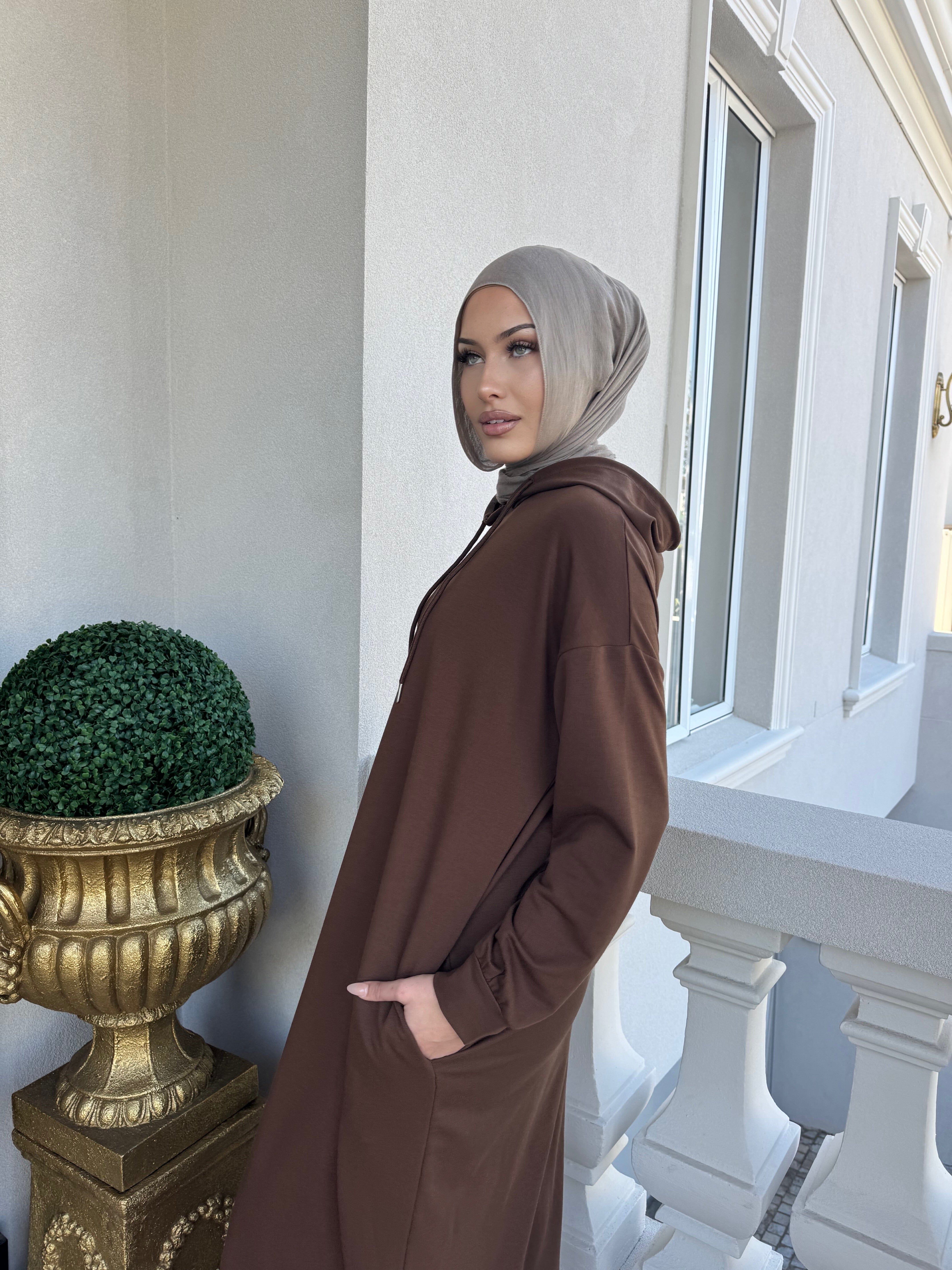 Laura Abaya