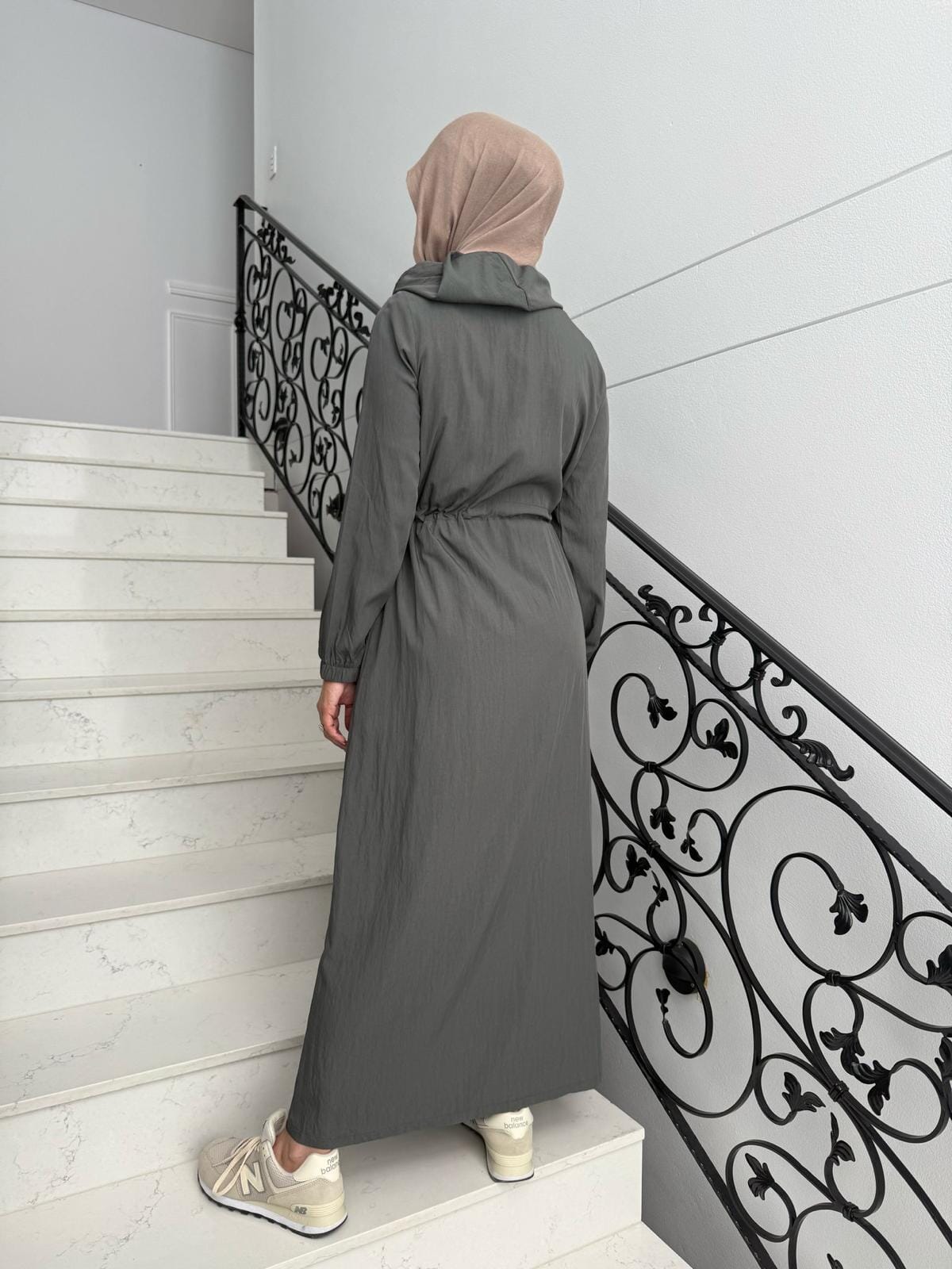 Modest Maxi Wind Breaker