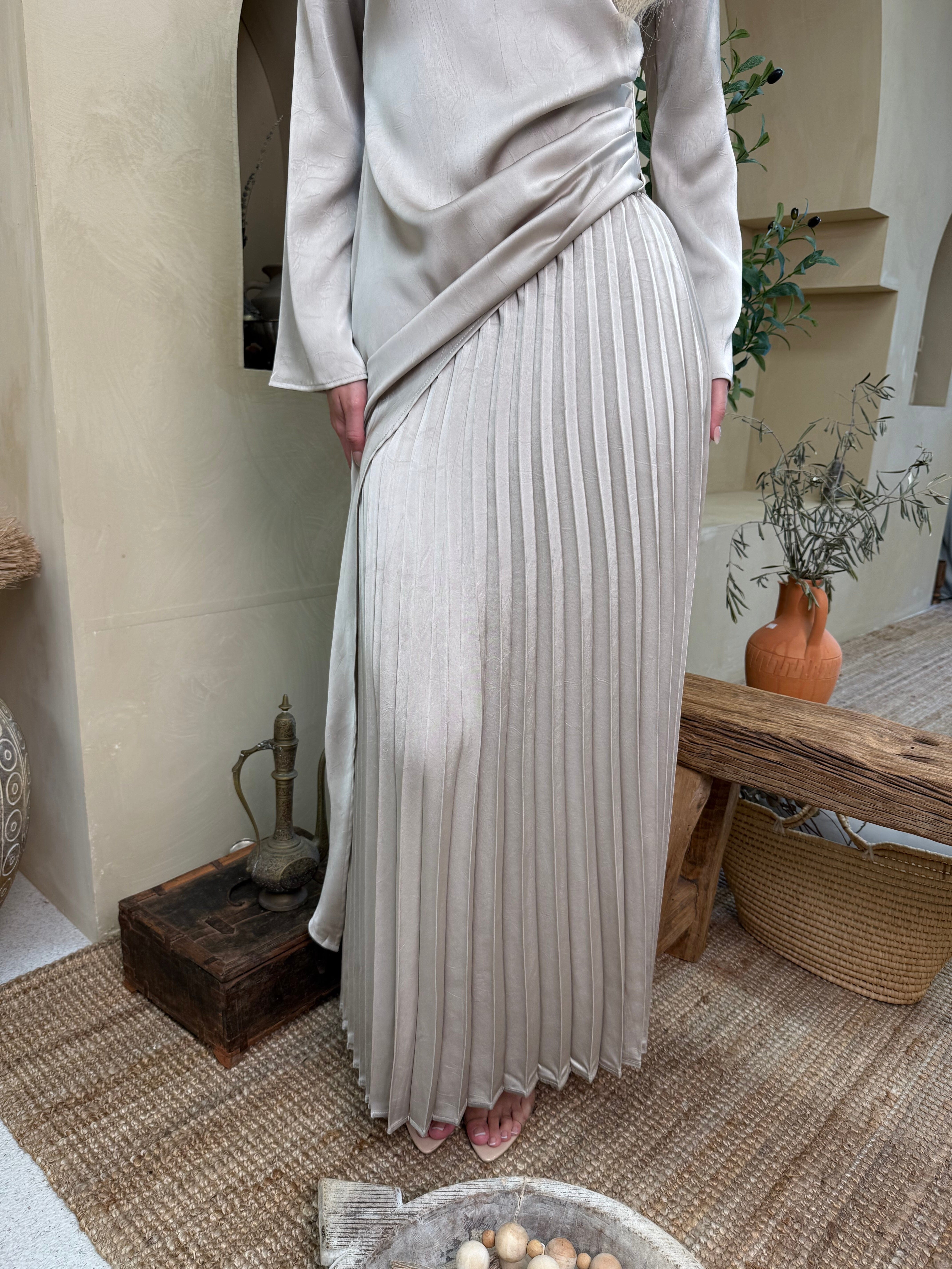 Layali Pleated Set