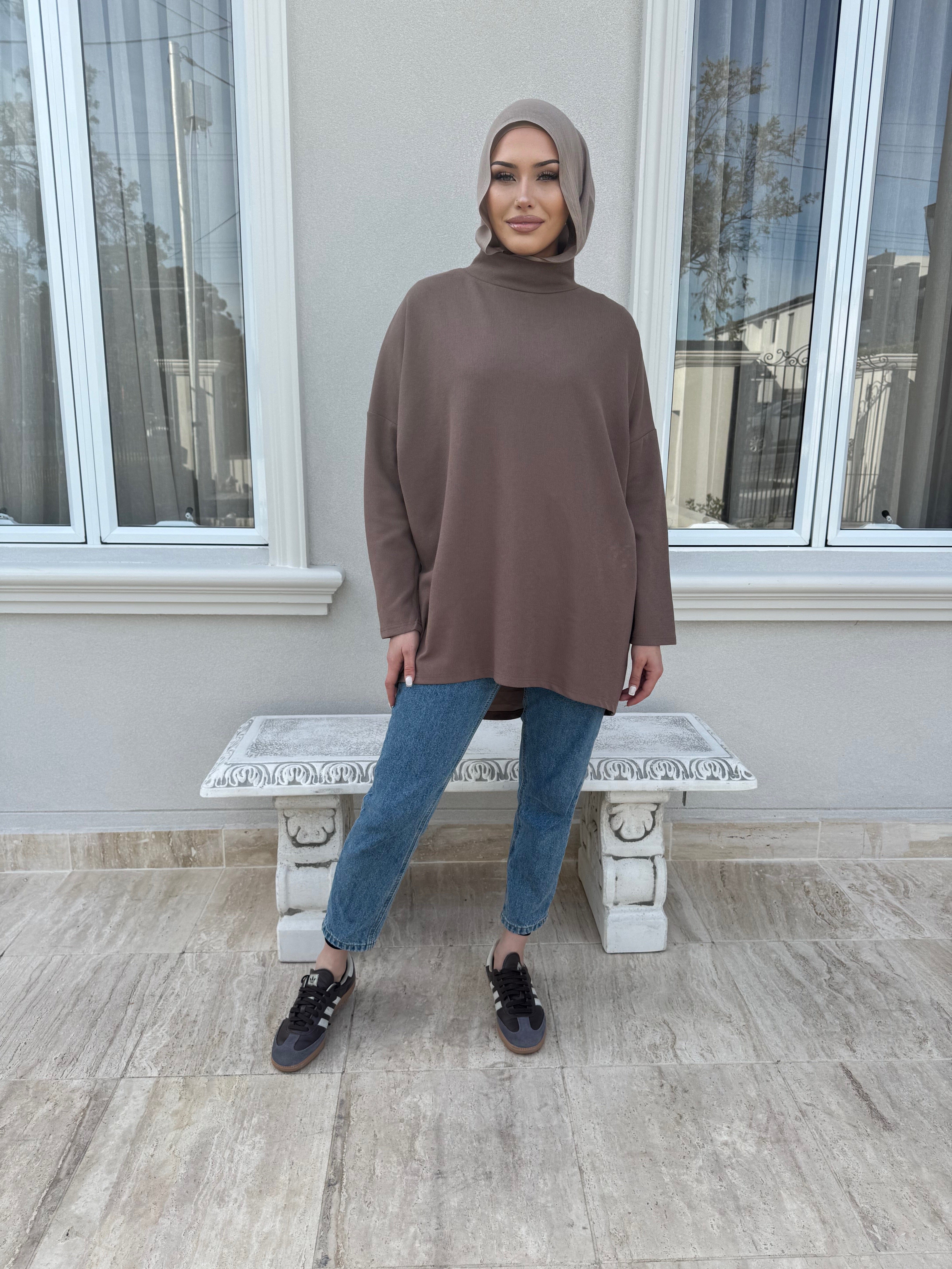 Ribbed High low jumper