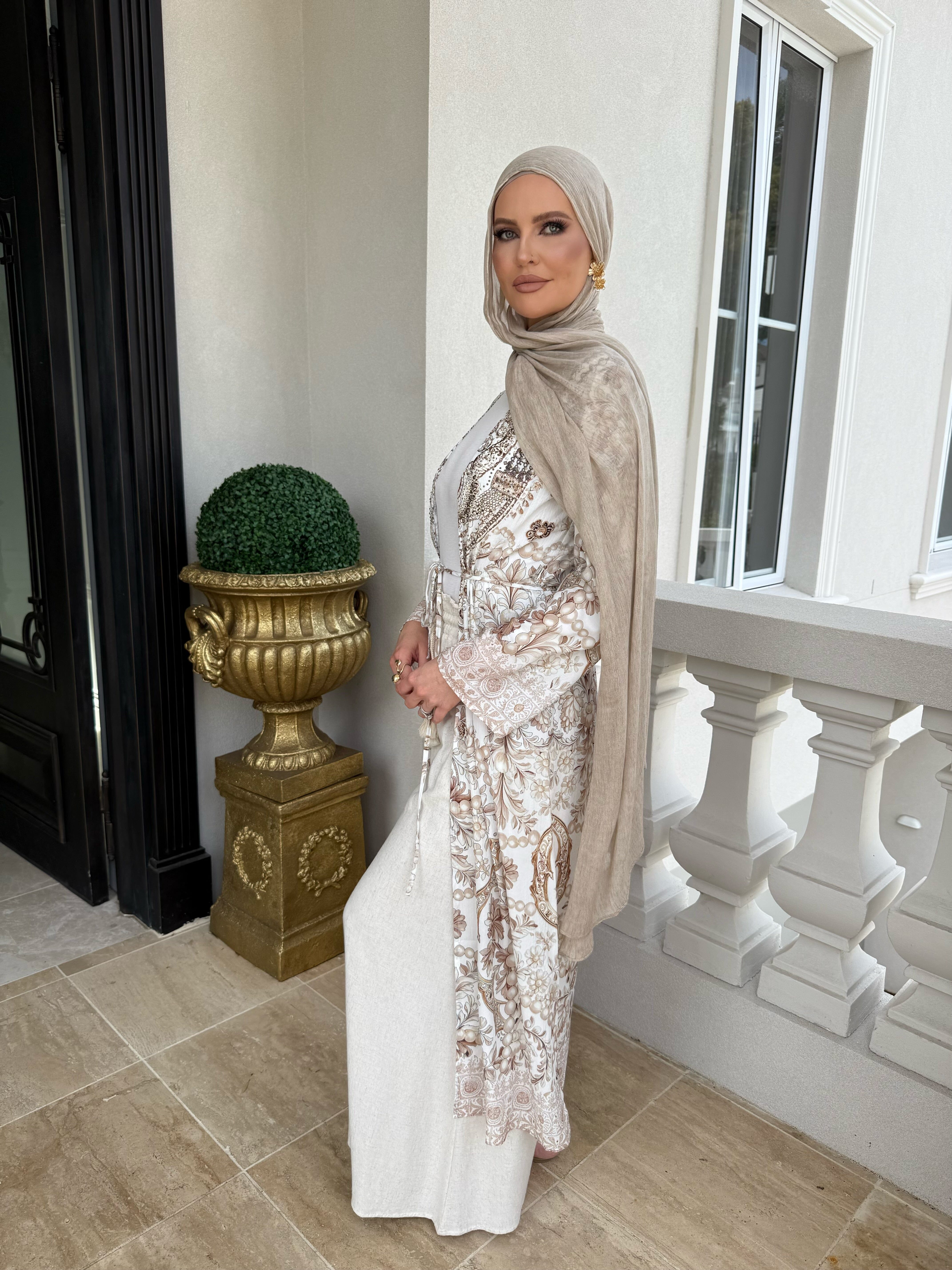 Delta White Caridgan