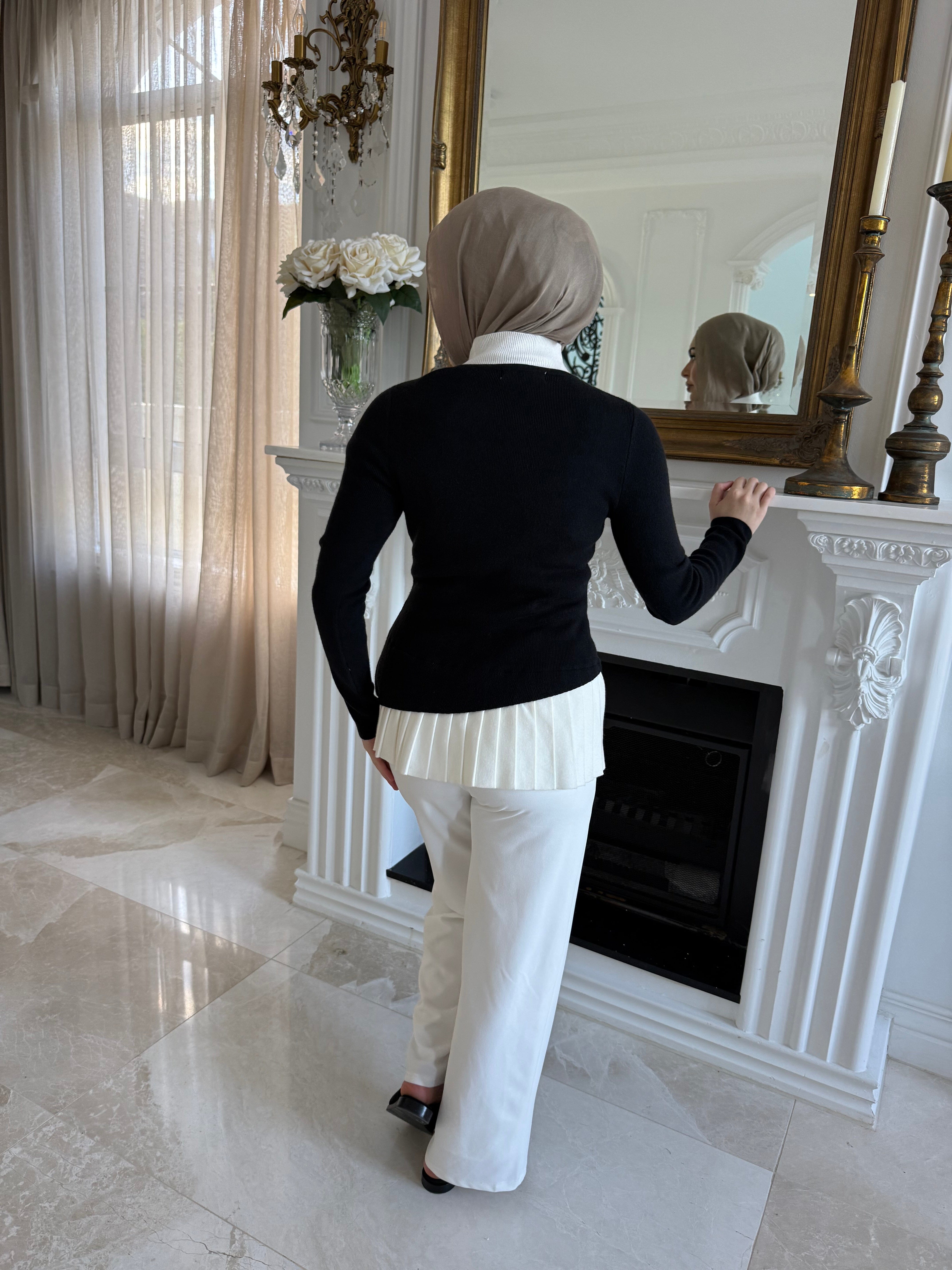 Knit Pleated Jumper