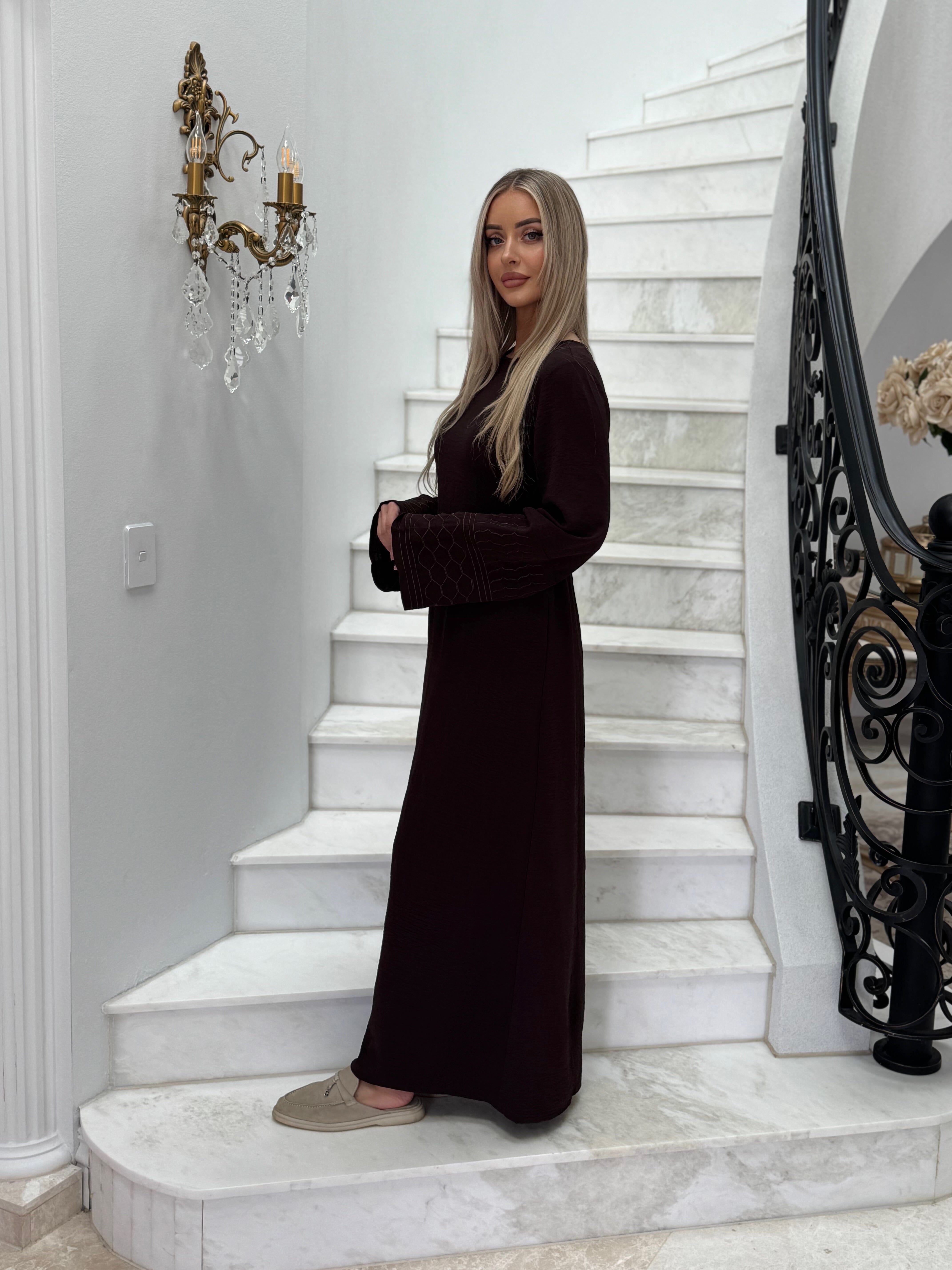 Lara Abaya Set