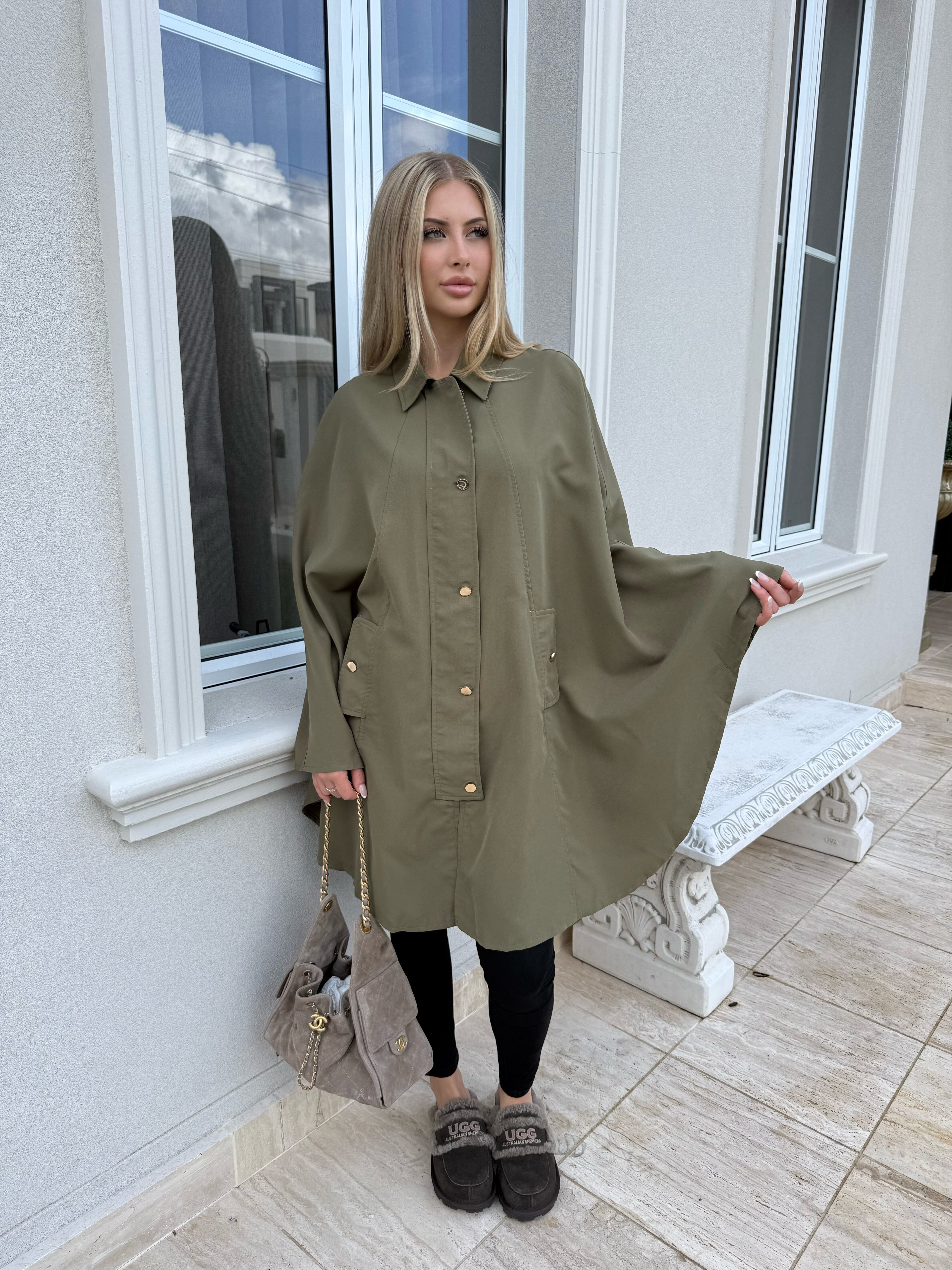 Poncho Trench
