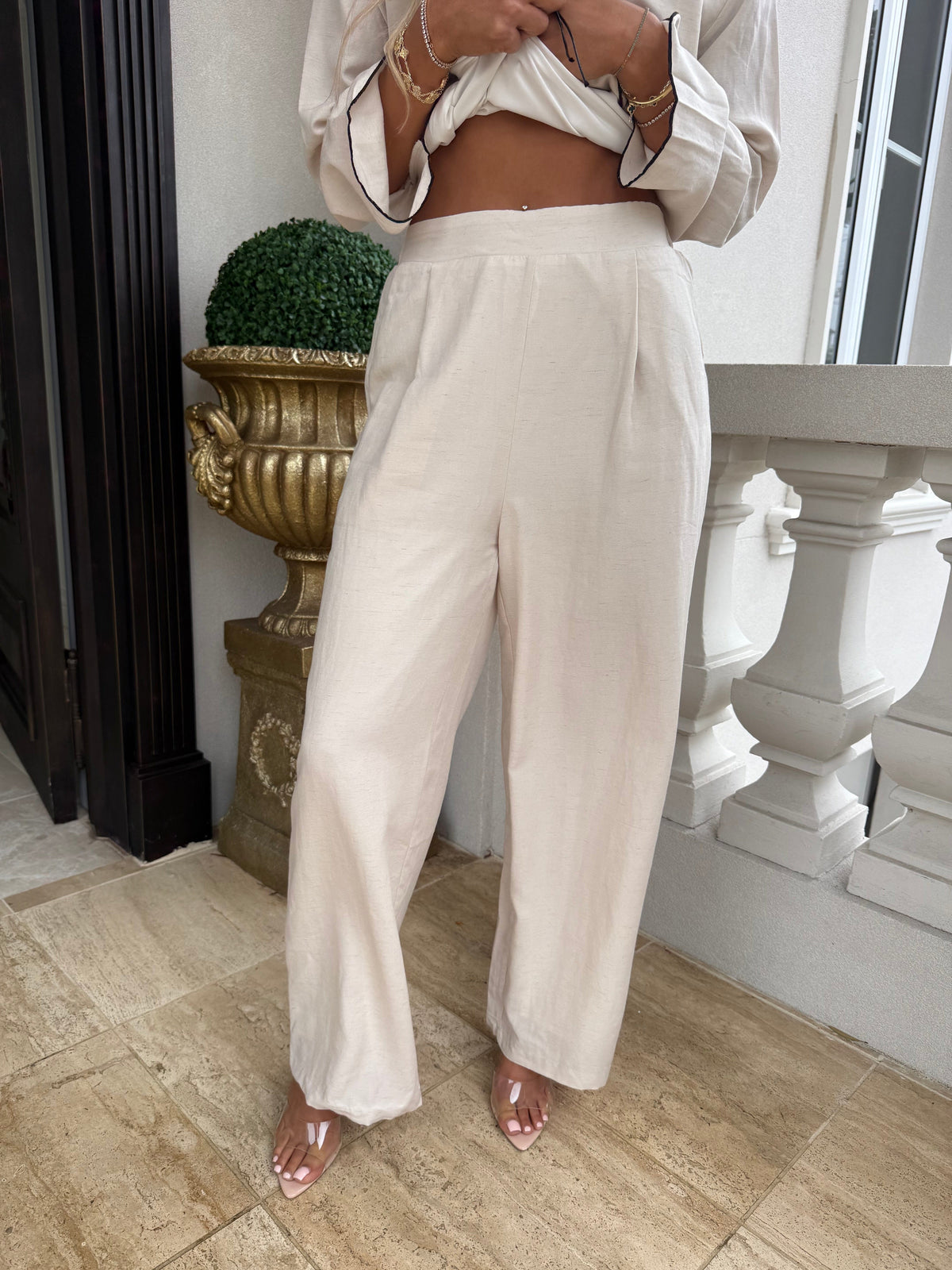 Trimmed Blended Linen Set