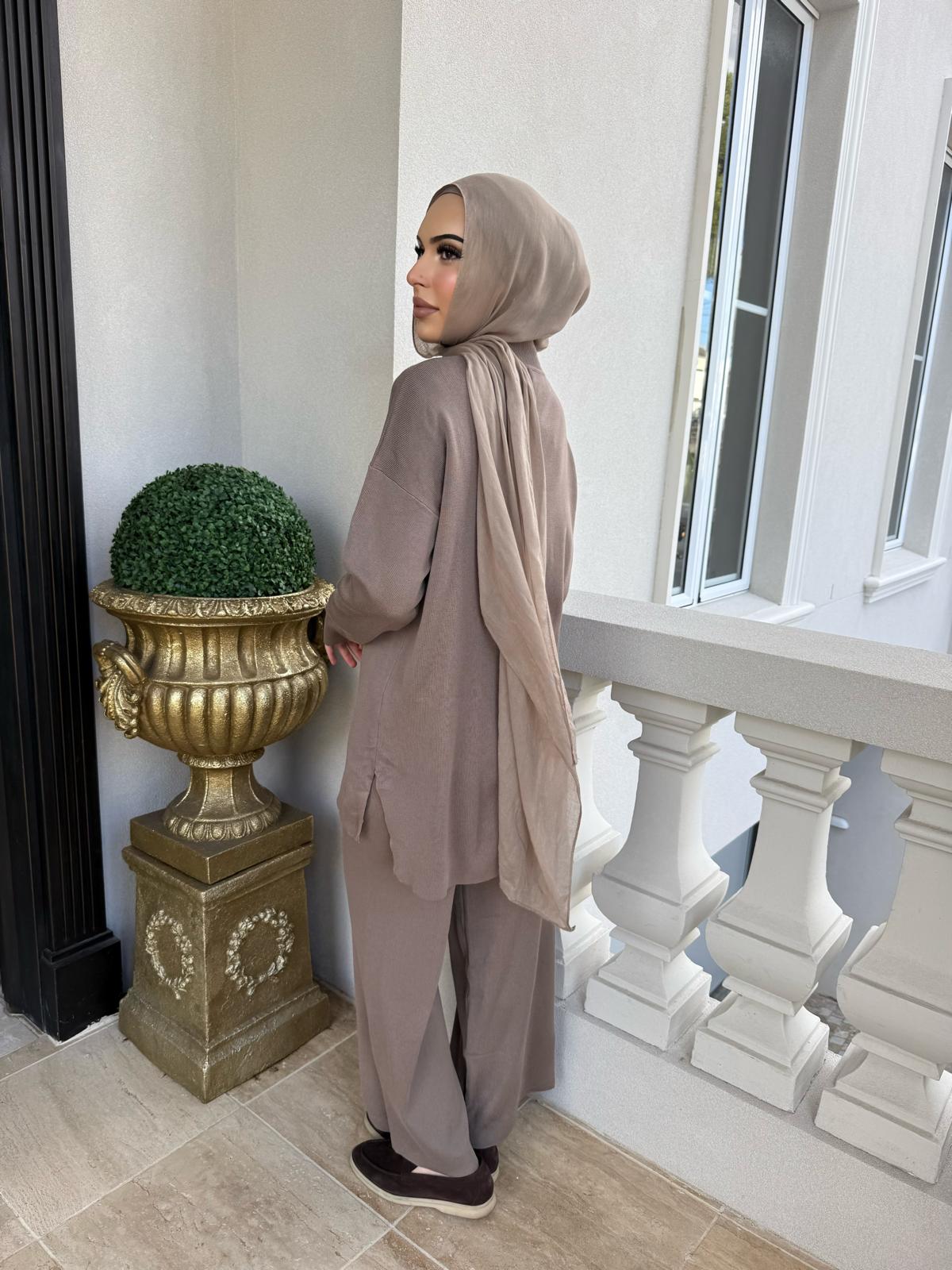 Amal Knit Set