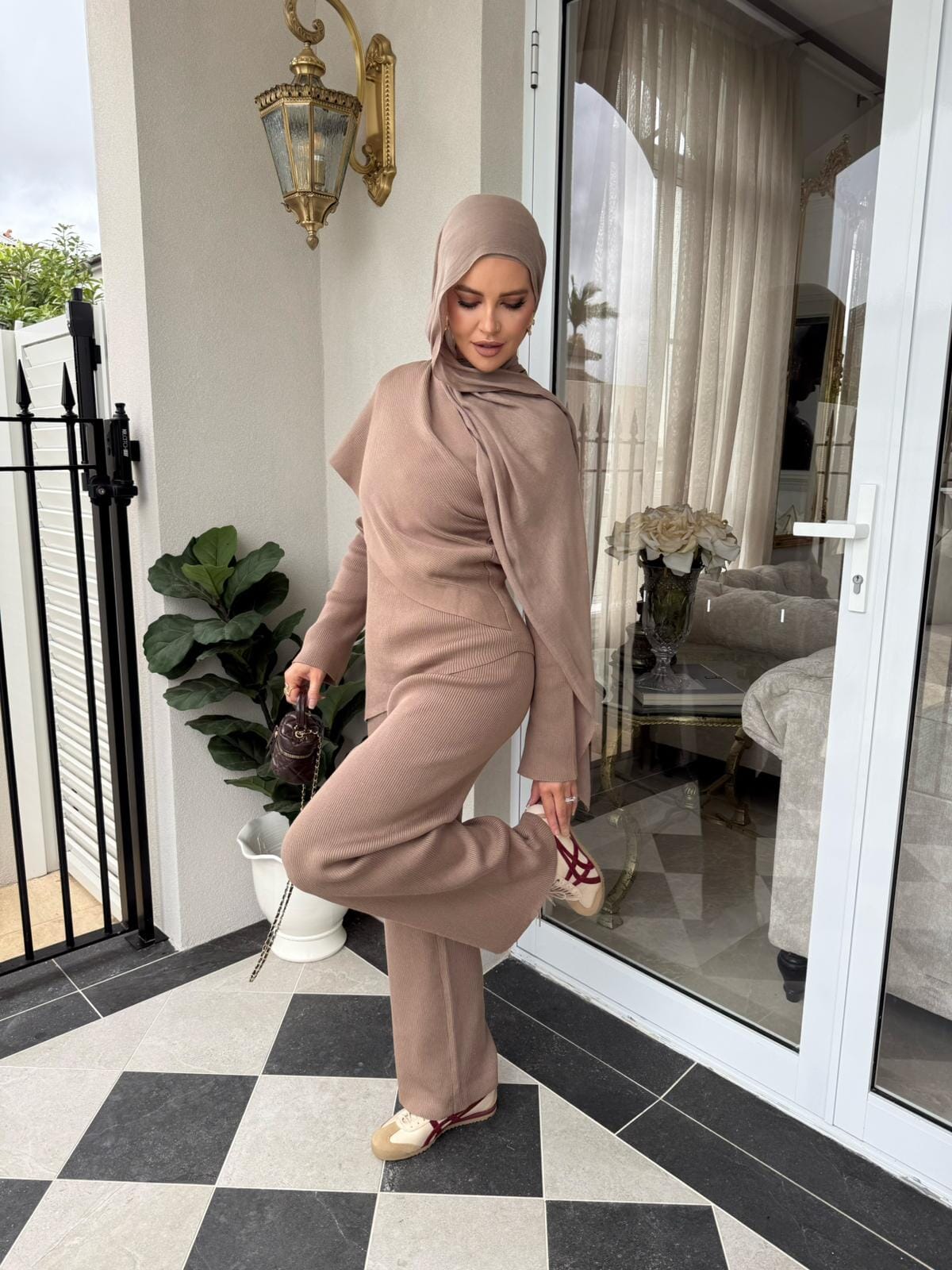 Tima Throw Knit Set