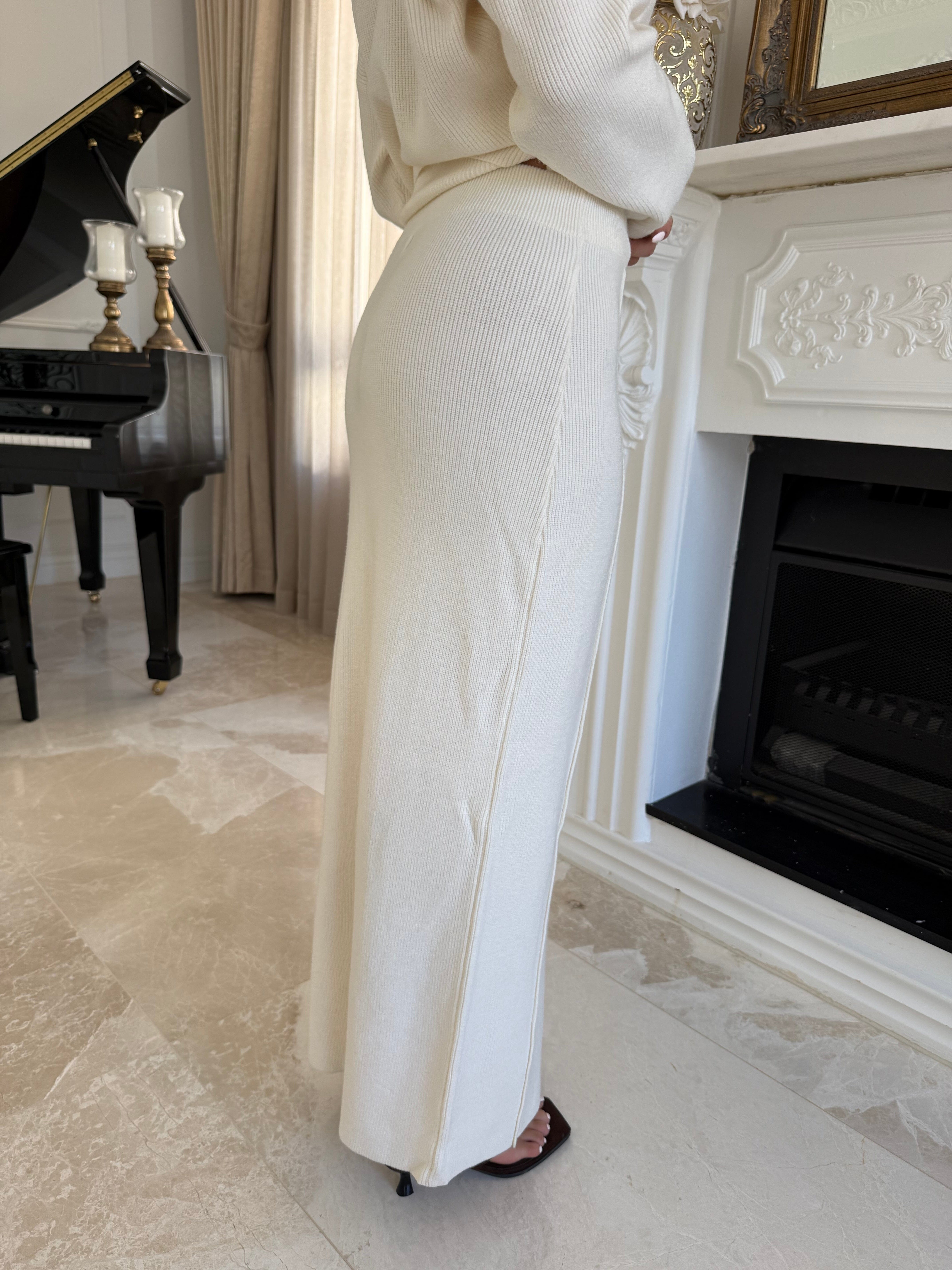 Turtle Neck Knit Set