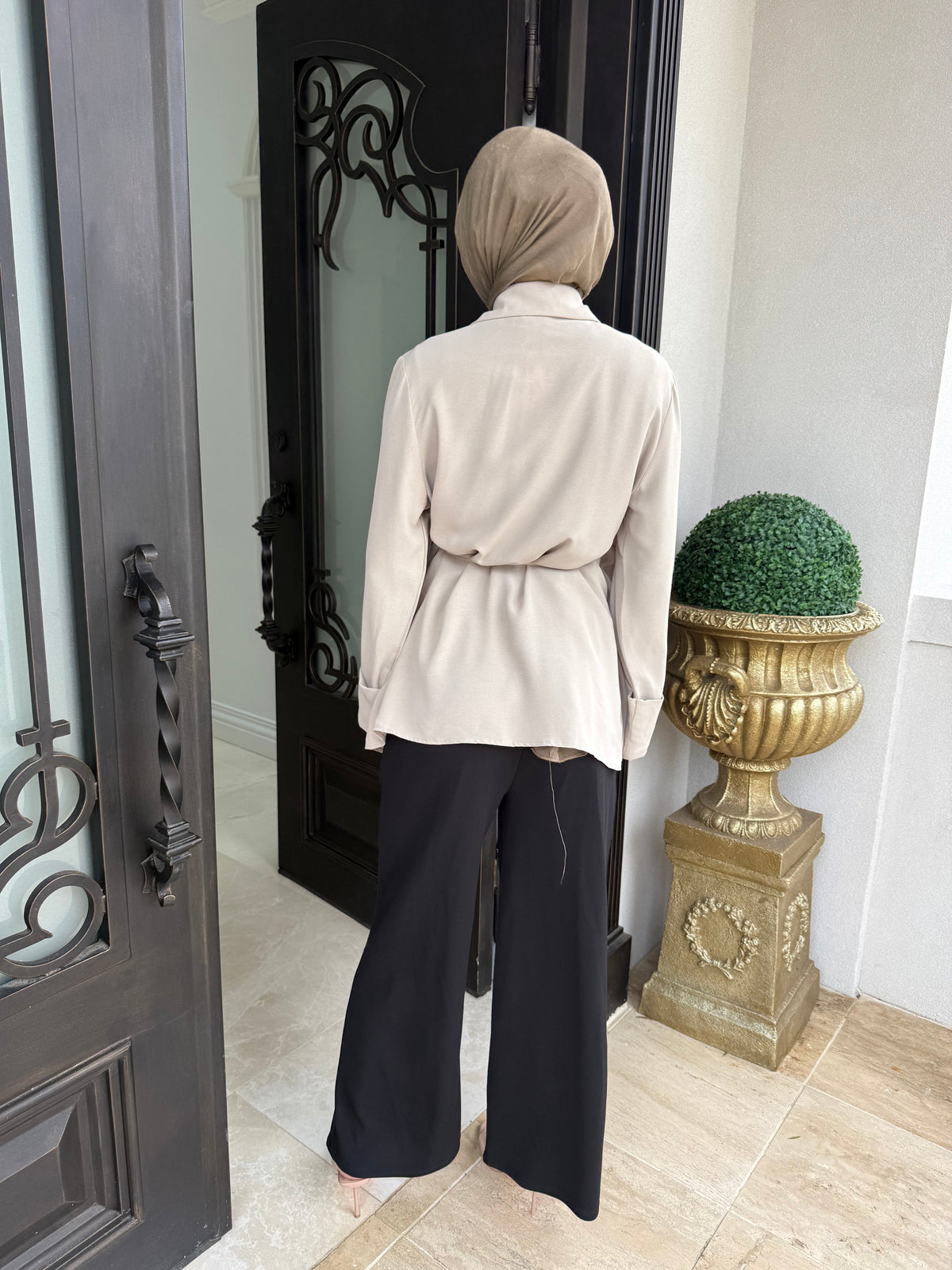 Tie Up Belle Sleeve Blouse