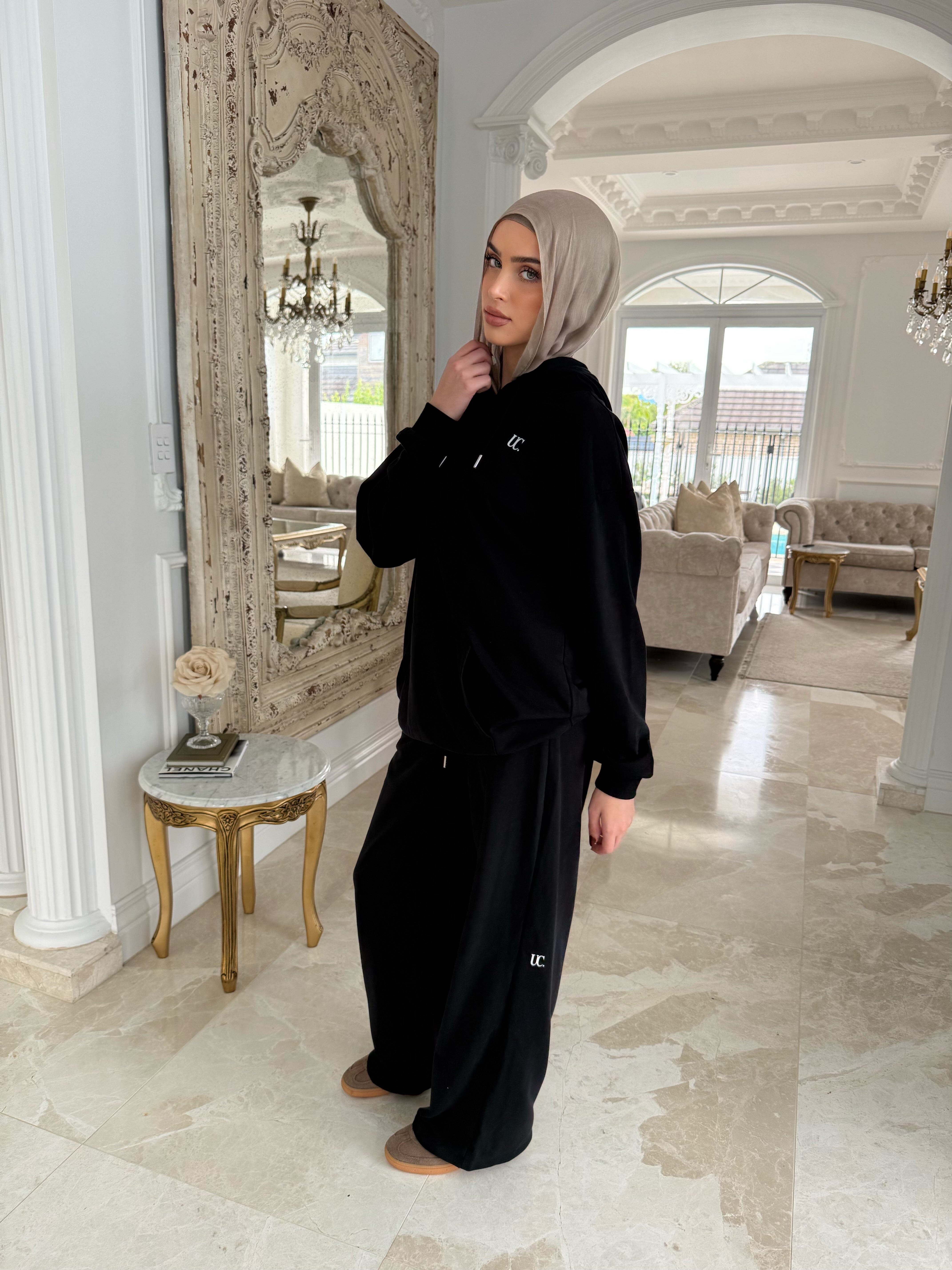 UC Trackie Set