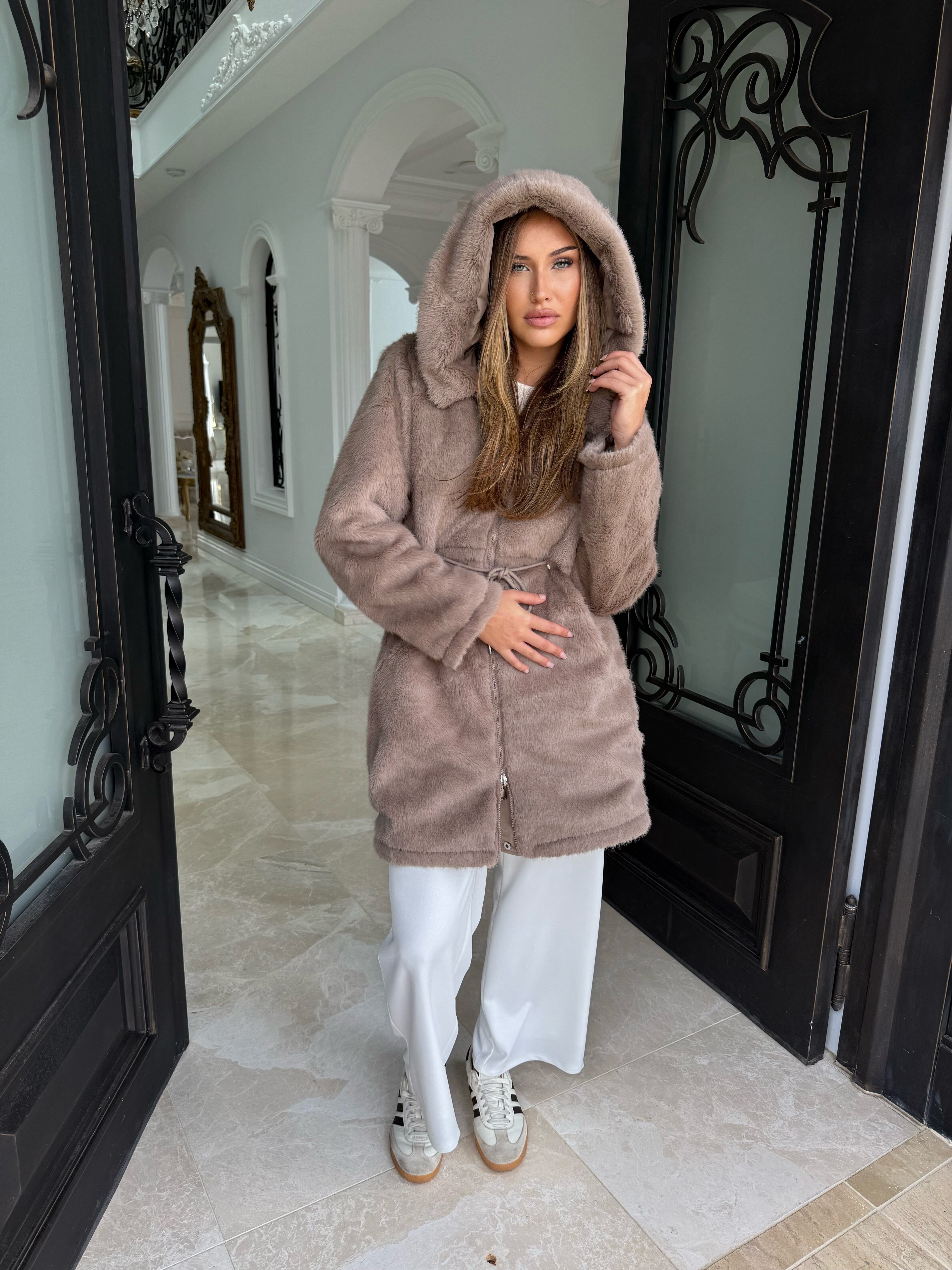 Reversible Trench