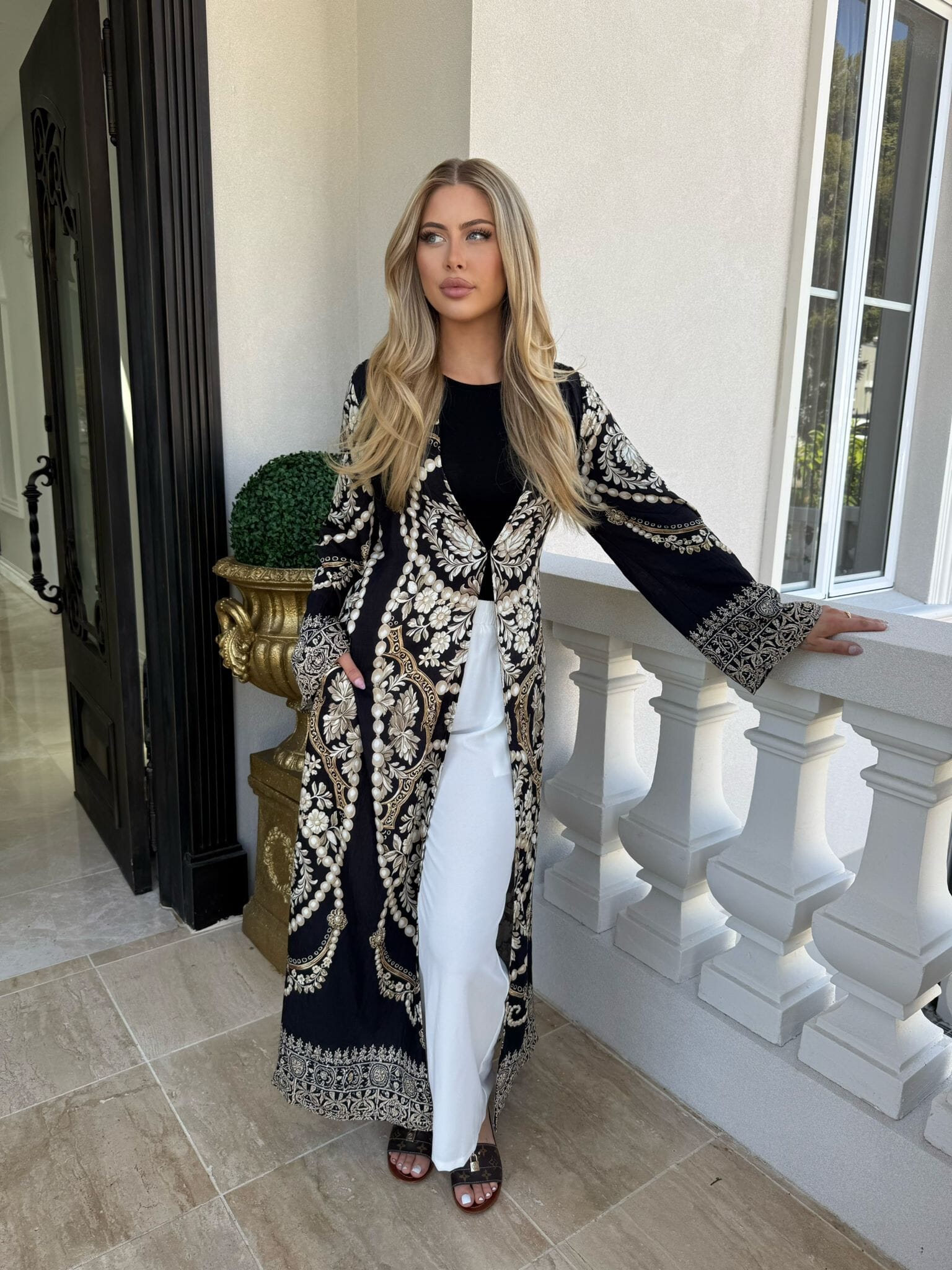 Delta Black Kimono