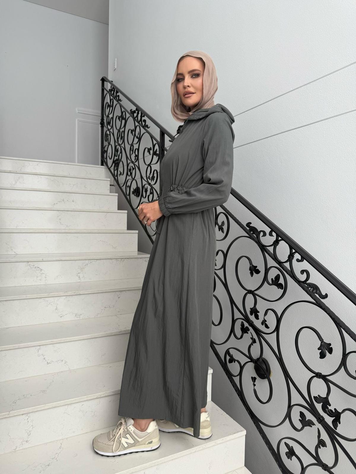 Modest Maxi Wind Breaker
