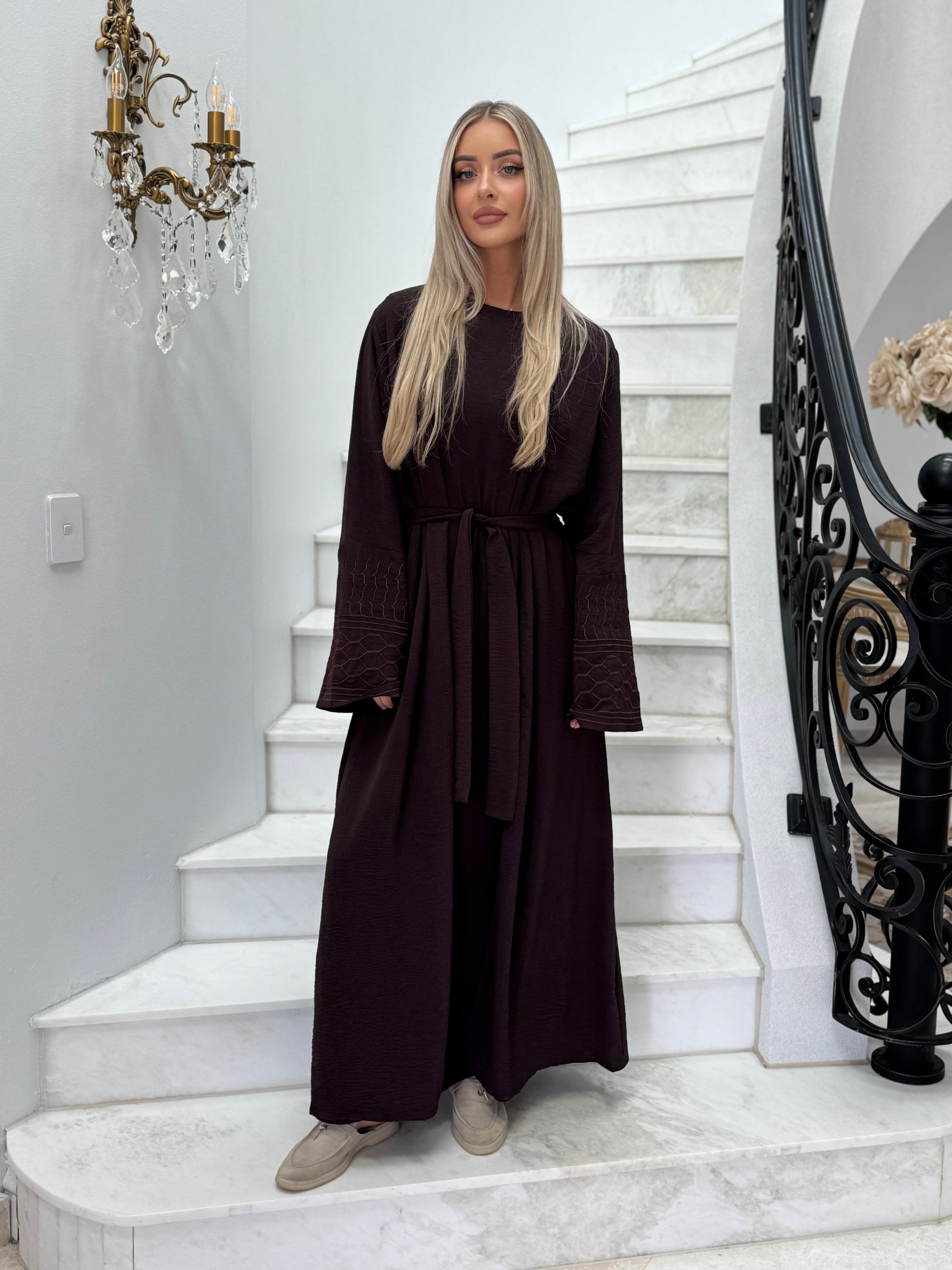 Lara Abaya Set