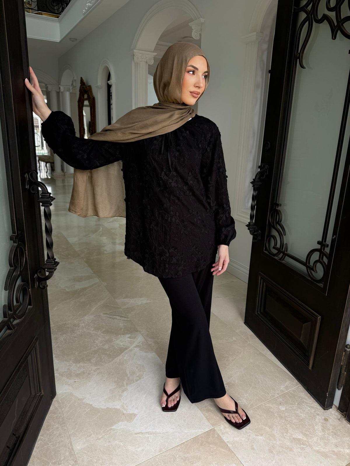 Detailed Embroidery Blouse