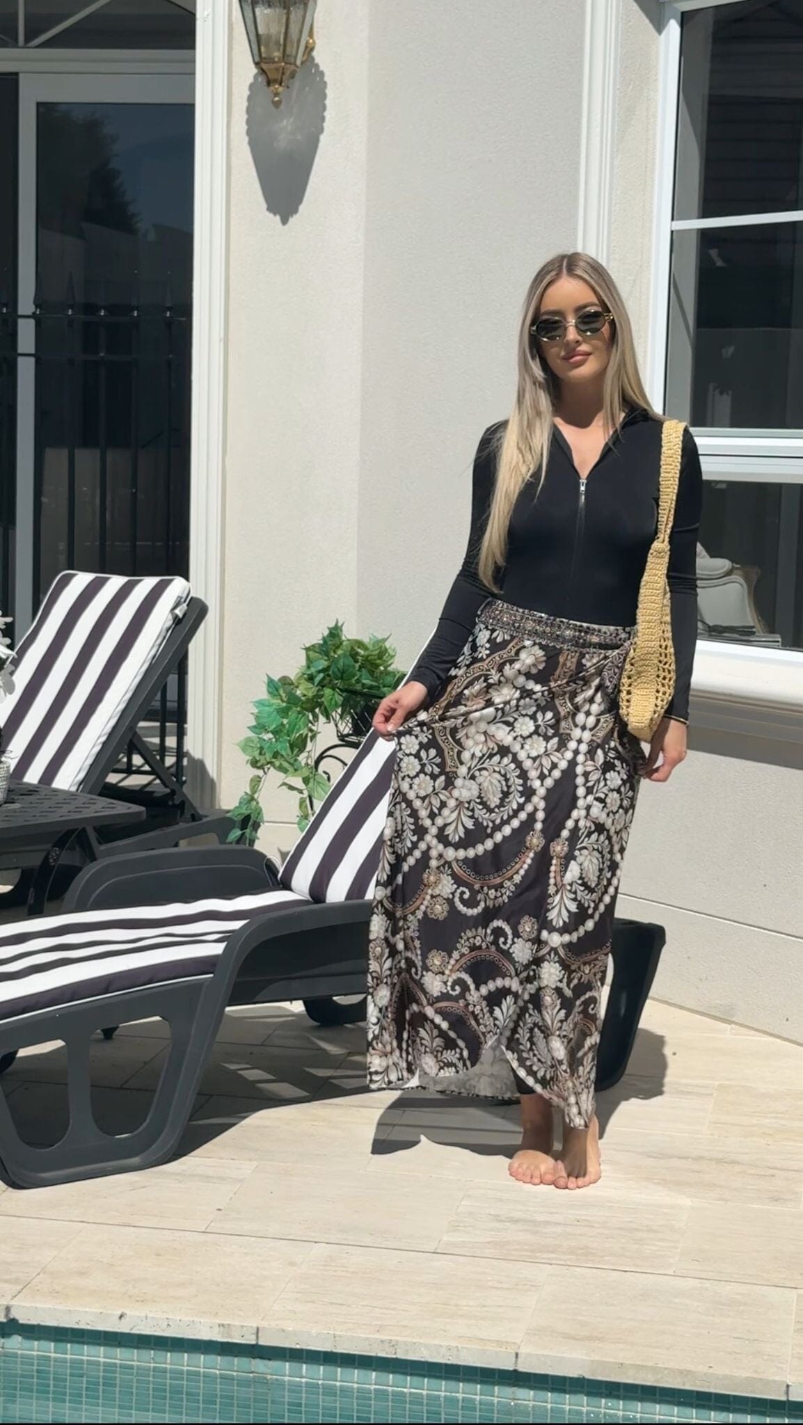 Warm Resort Monochrome Sarong