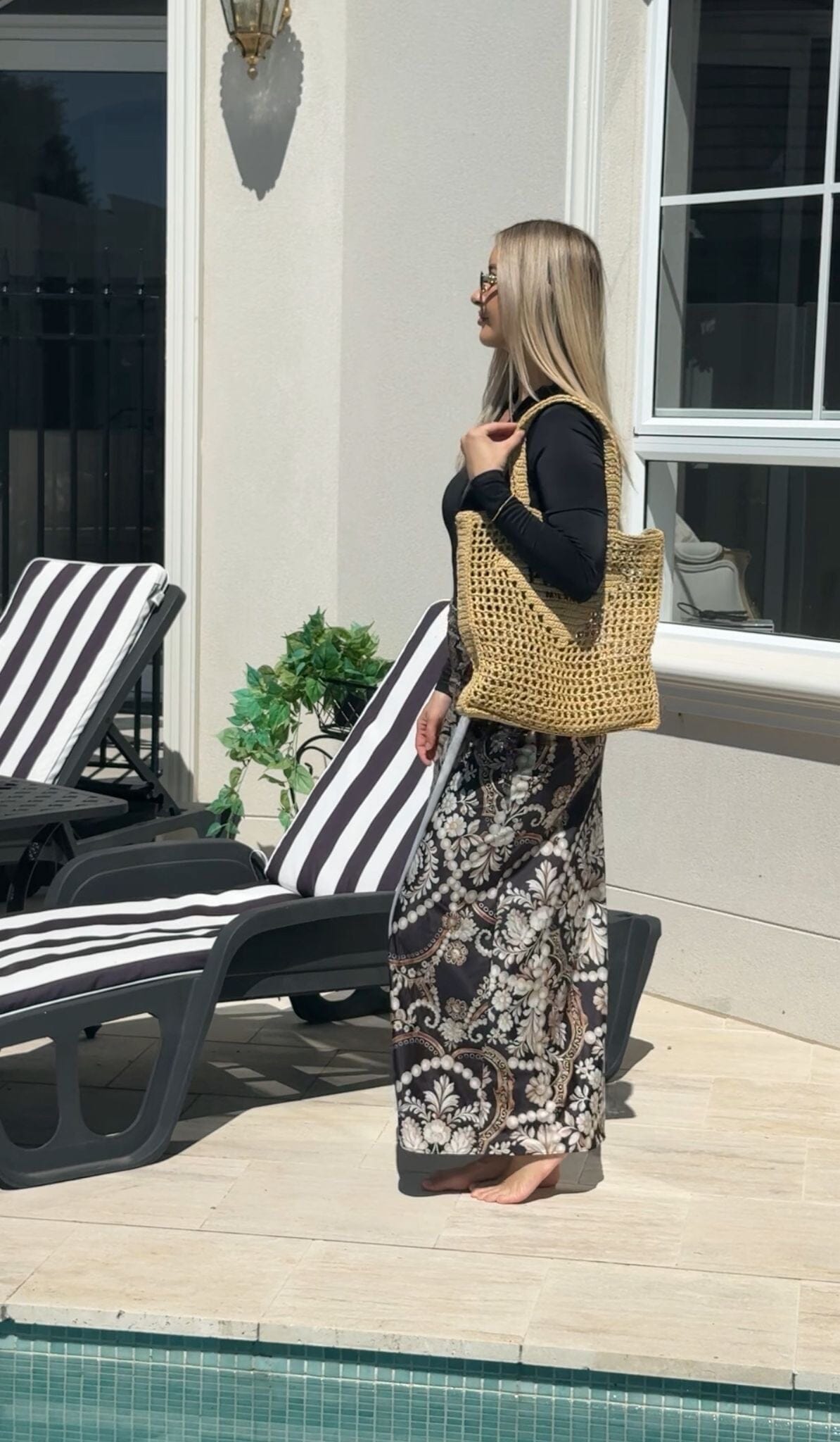 Warm Resort Monochrome Sarong