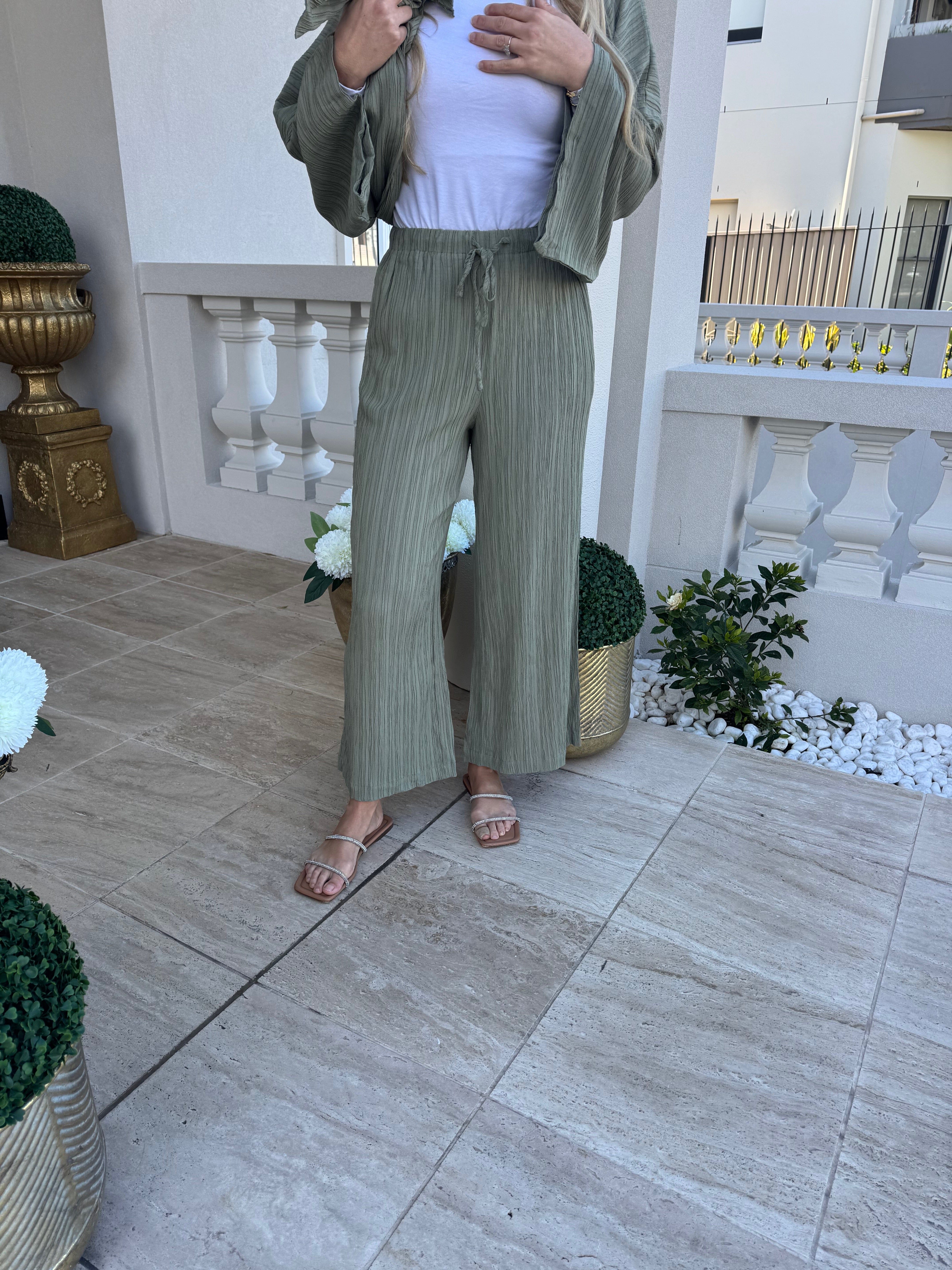 Wafa Cardigan Set