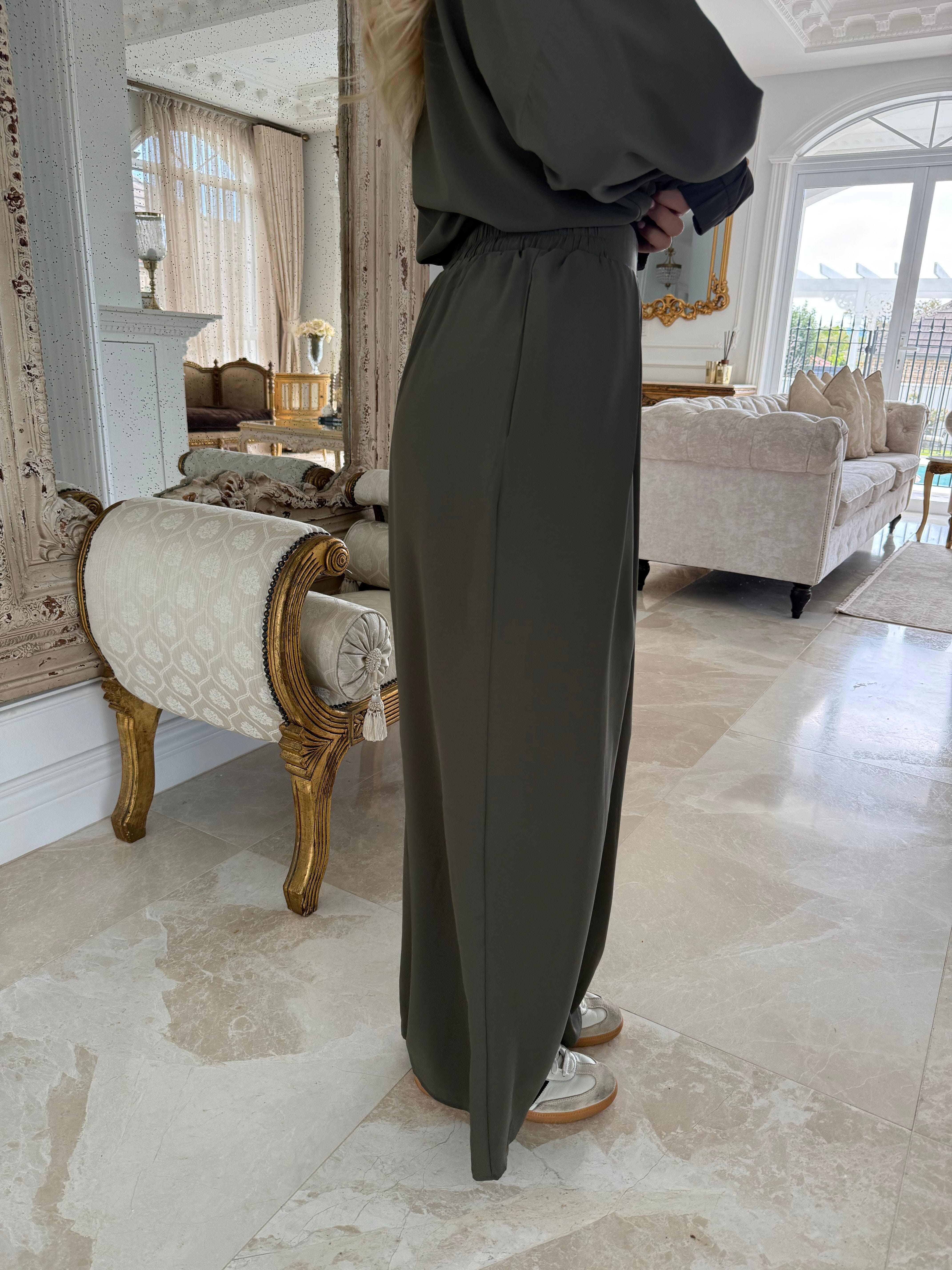UC Tailored Set