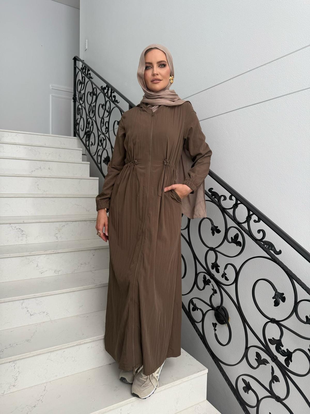 Modest Maxi Wind Breaker
