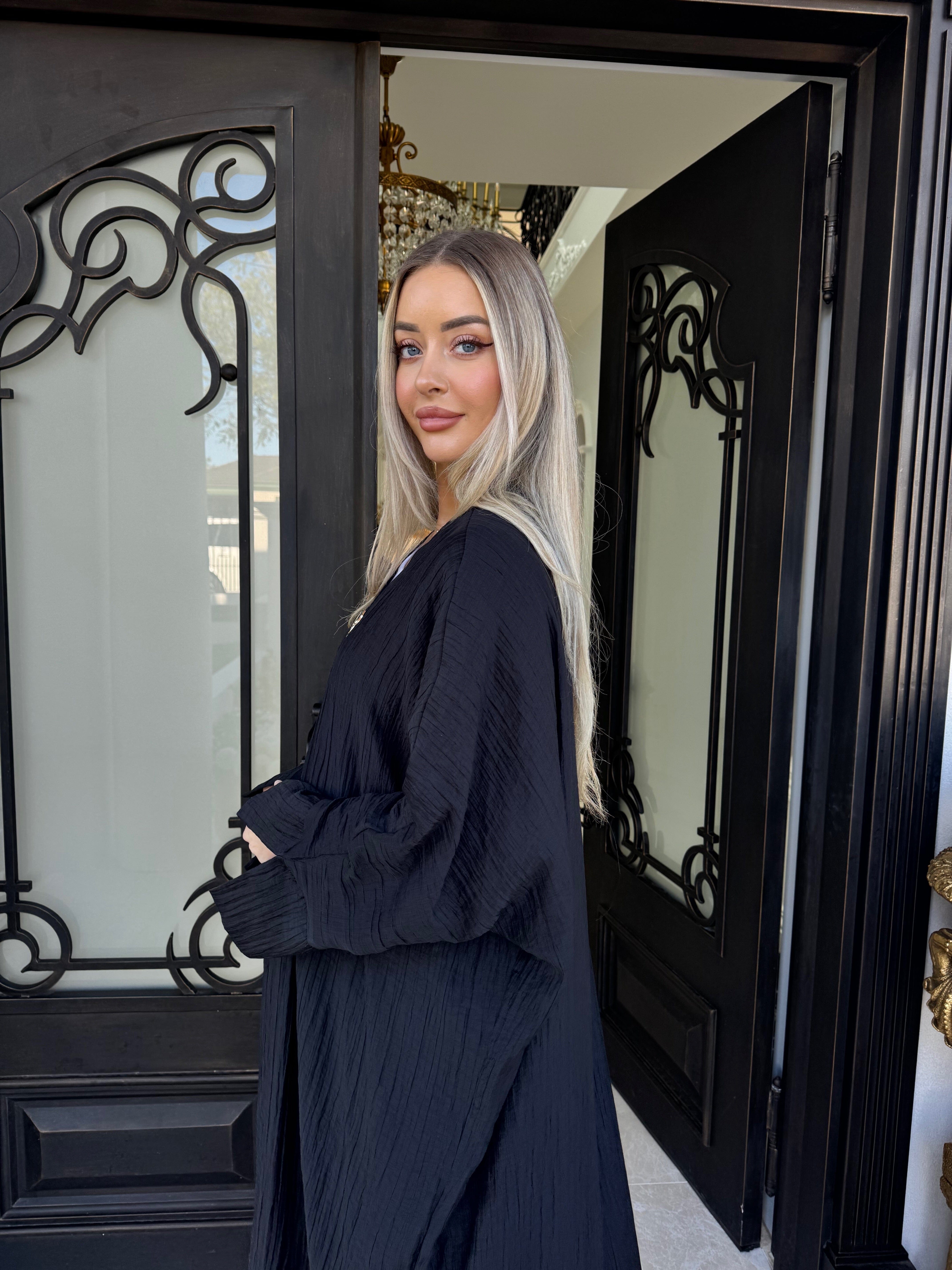 Crinkle Open Abaya