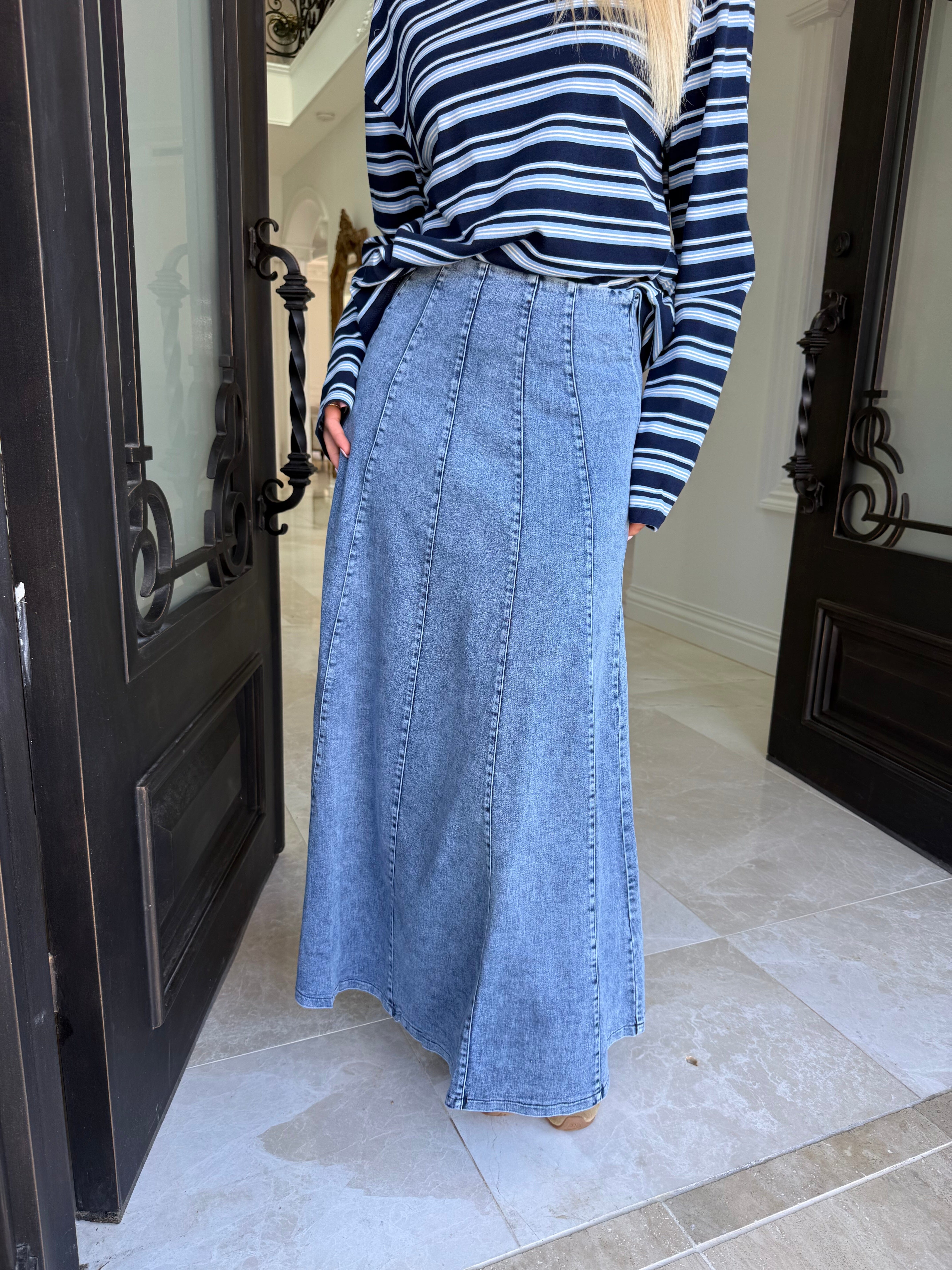 Light Blue Pipping Denim Skirt