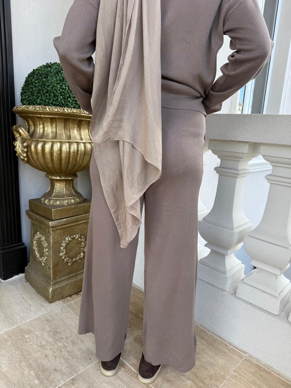Amal Knit Set